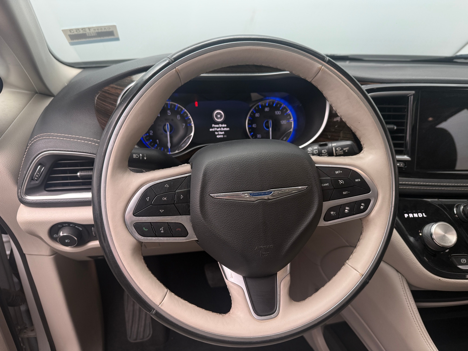 Thumbnail: 2021 Chrysler Pacifica - 4