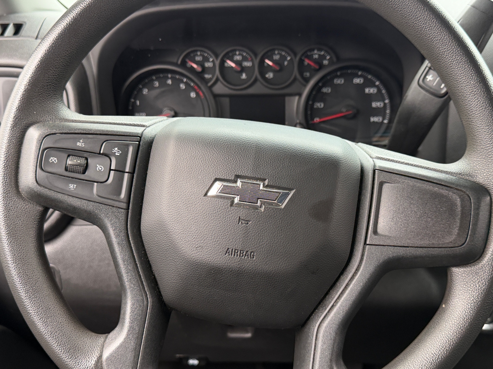 Thumbnail: 2022 Chevrolet Silverado 1500 - 5