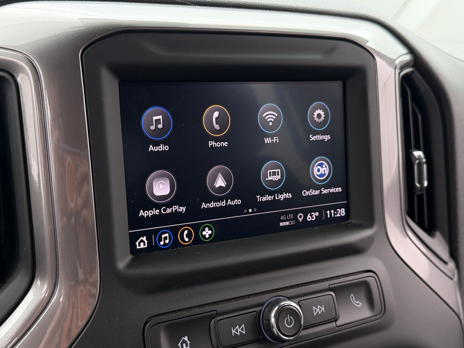 Thumbnail: 2022 Chevrolet Silverado 1500 - 4