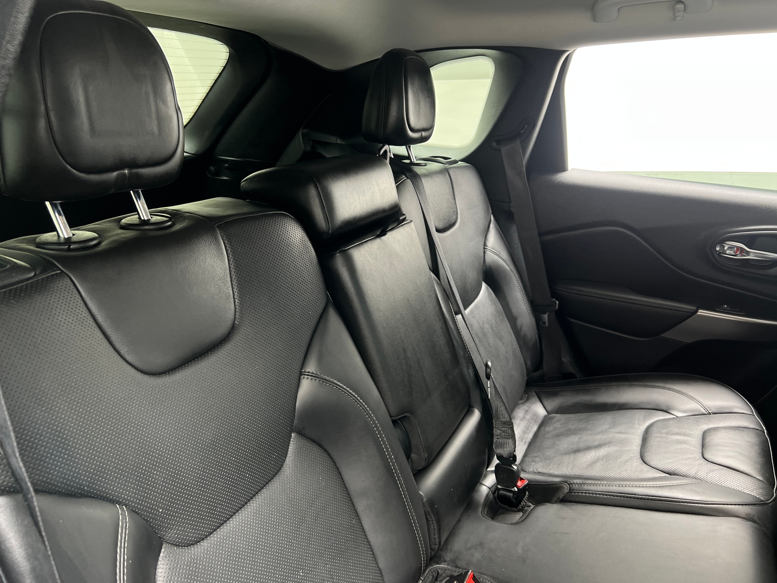 Thumbnail: 2020 Jeep Cherokee - 5