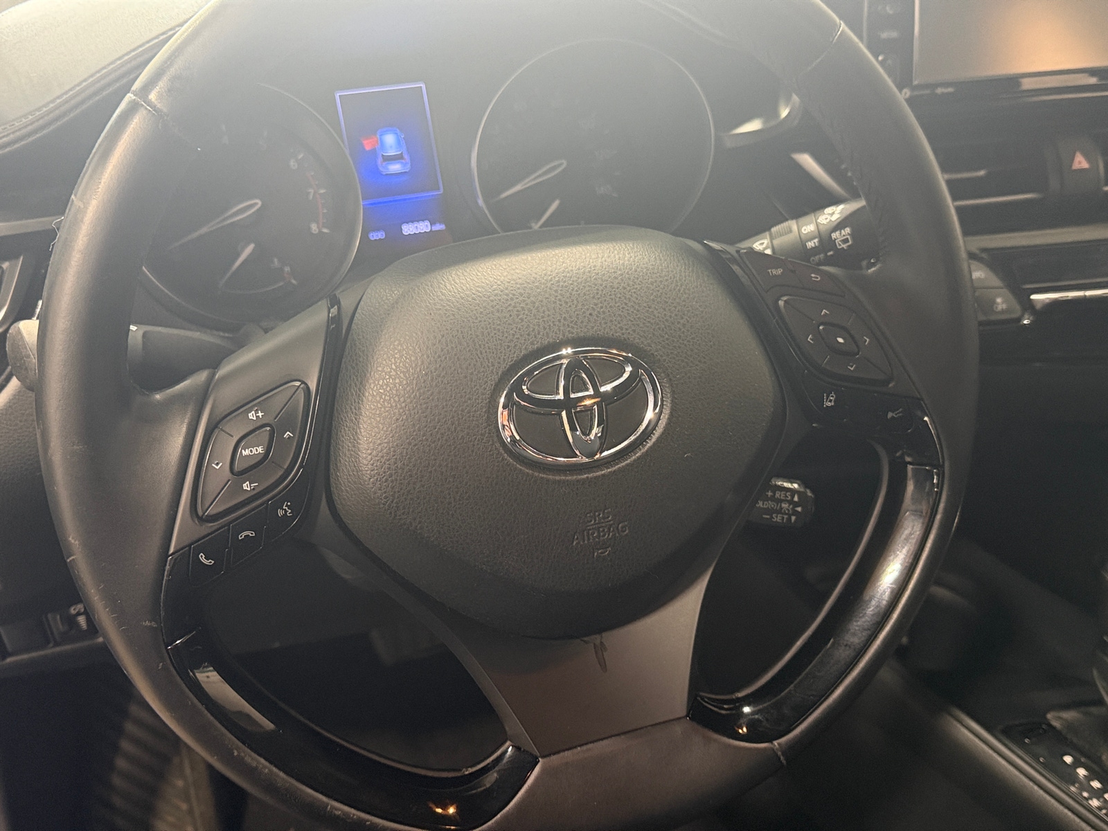 Thumbnail: 2018 Toyota C-HR - 5