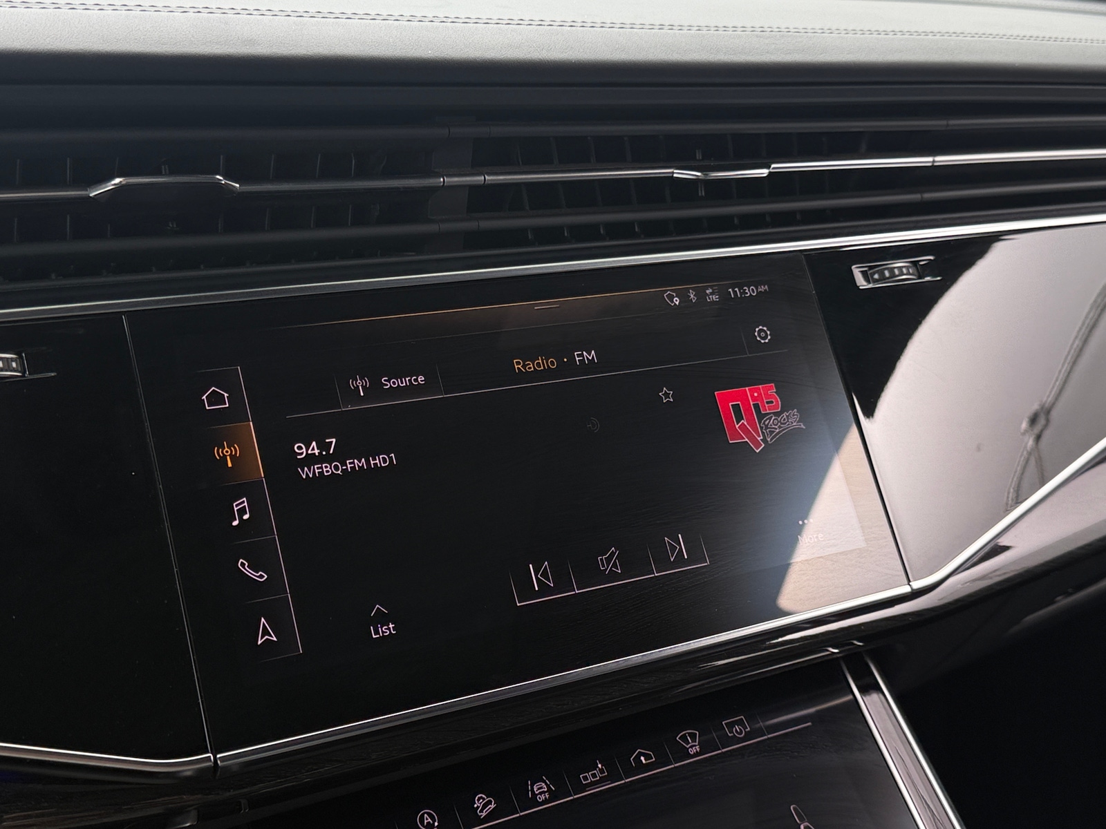 Thumbnail: 2019 Audi Q8 - 3
