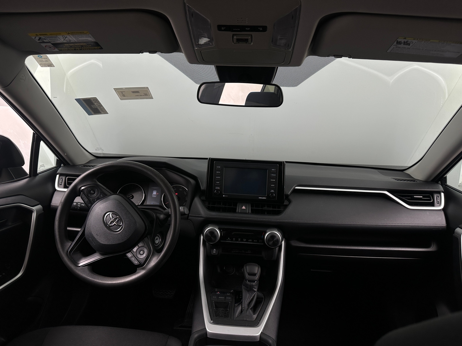 Thumbnail: 2021 Toyota RAV4 - 3