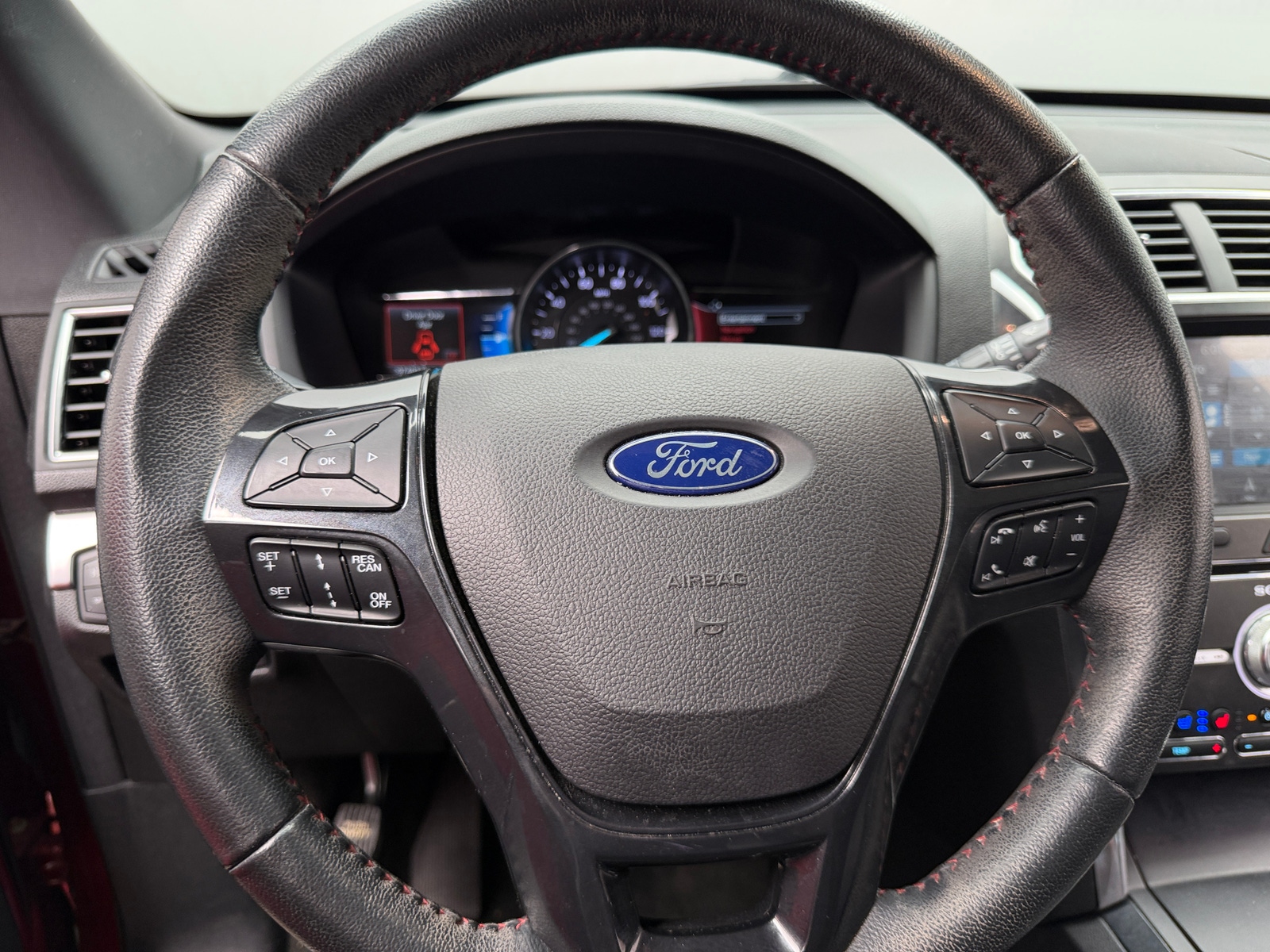Thumbnail: 2018 Ford Explorer - 4