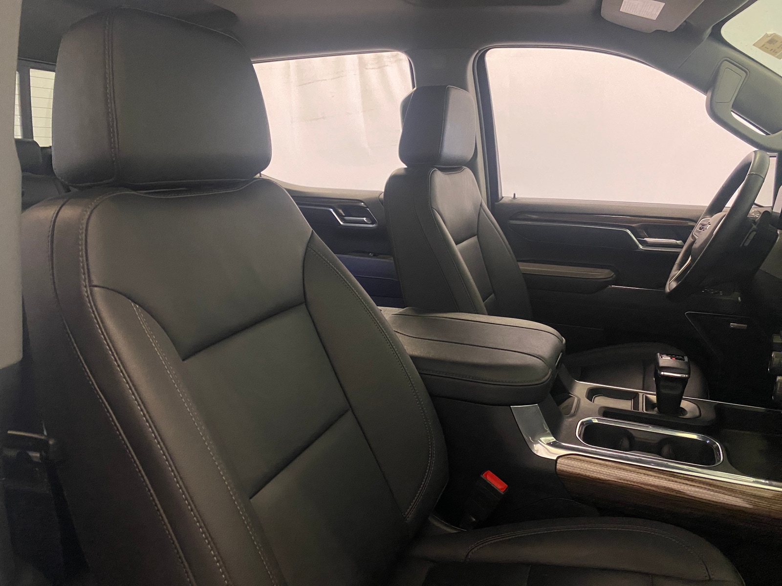 Thumbnail: 2025 Chevrolet Silverado 1500 - 2