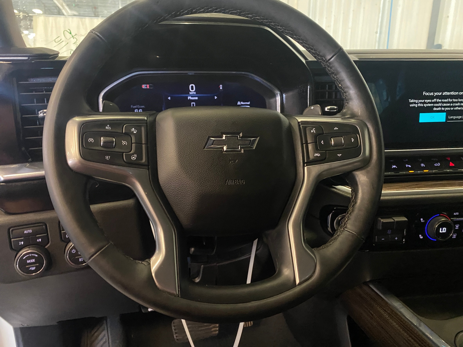 Thumbnail: 2025 Chevrolet Silverado 1500 - 5