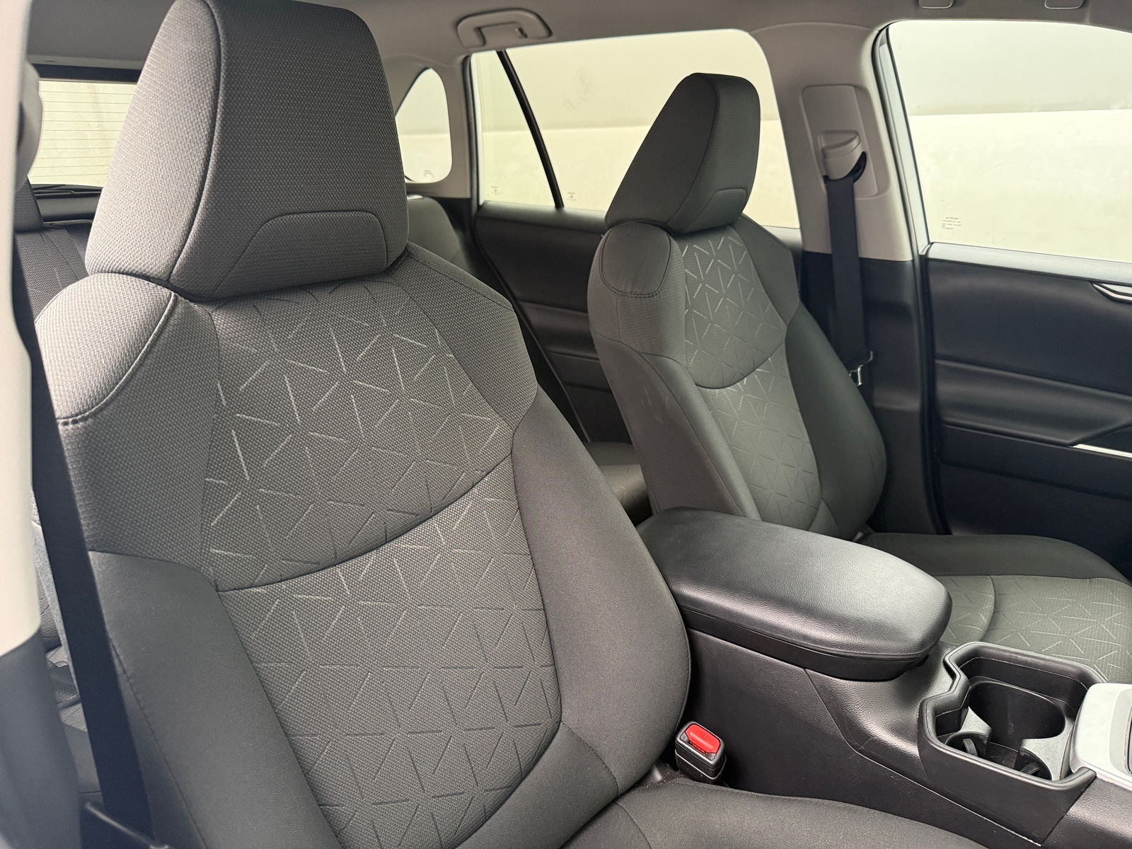 Thumbnail: 2021 Toyota RAV4 - 2