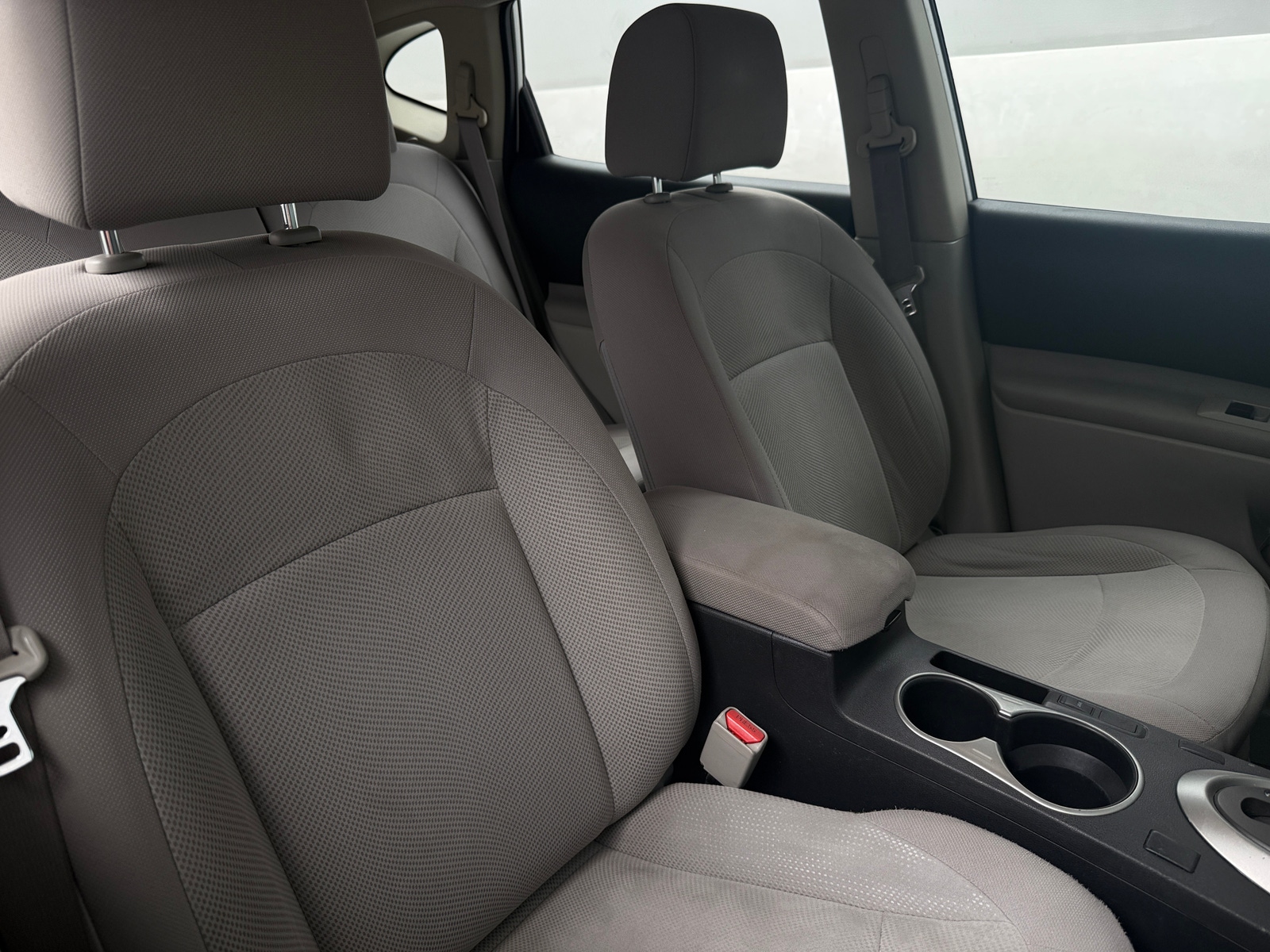Thumbnail: 2012 Nissan Rogue - 2