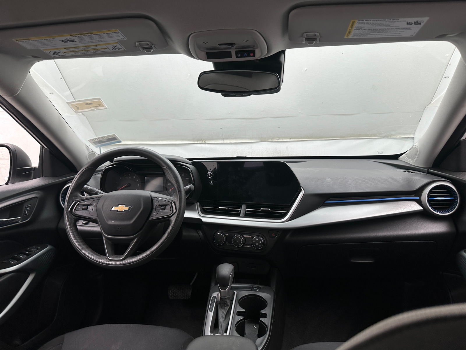 Thumbnail: 2025 Chevrolet Trax - 3