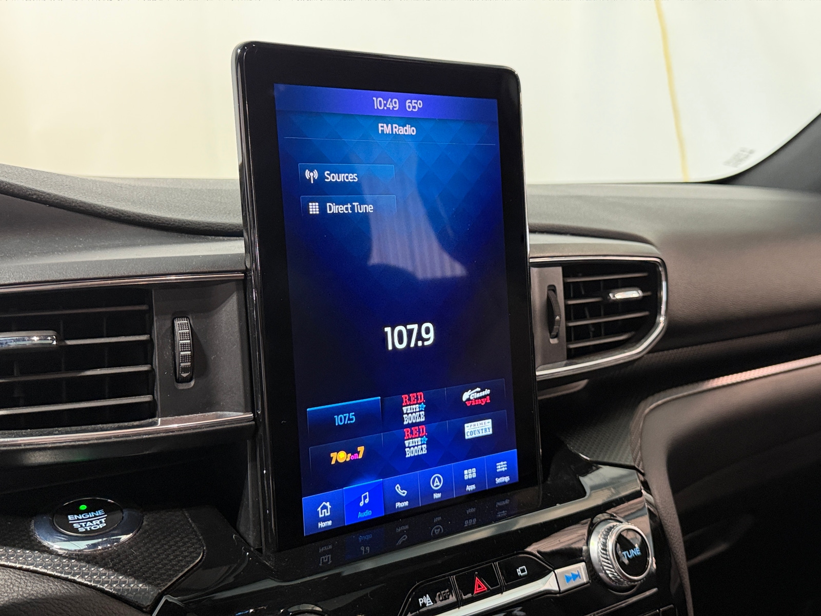 Thumbnail: 2021 Ford Explorer - 3