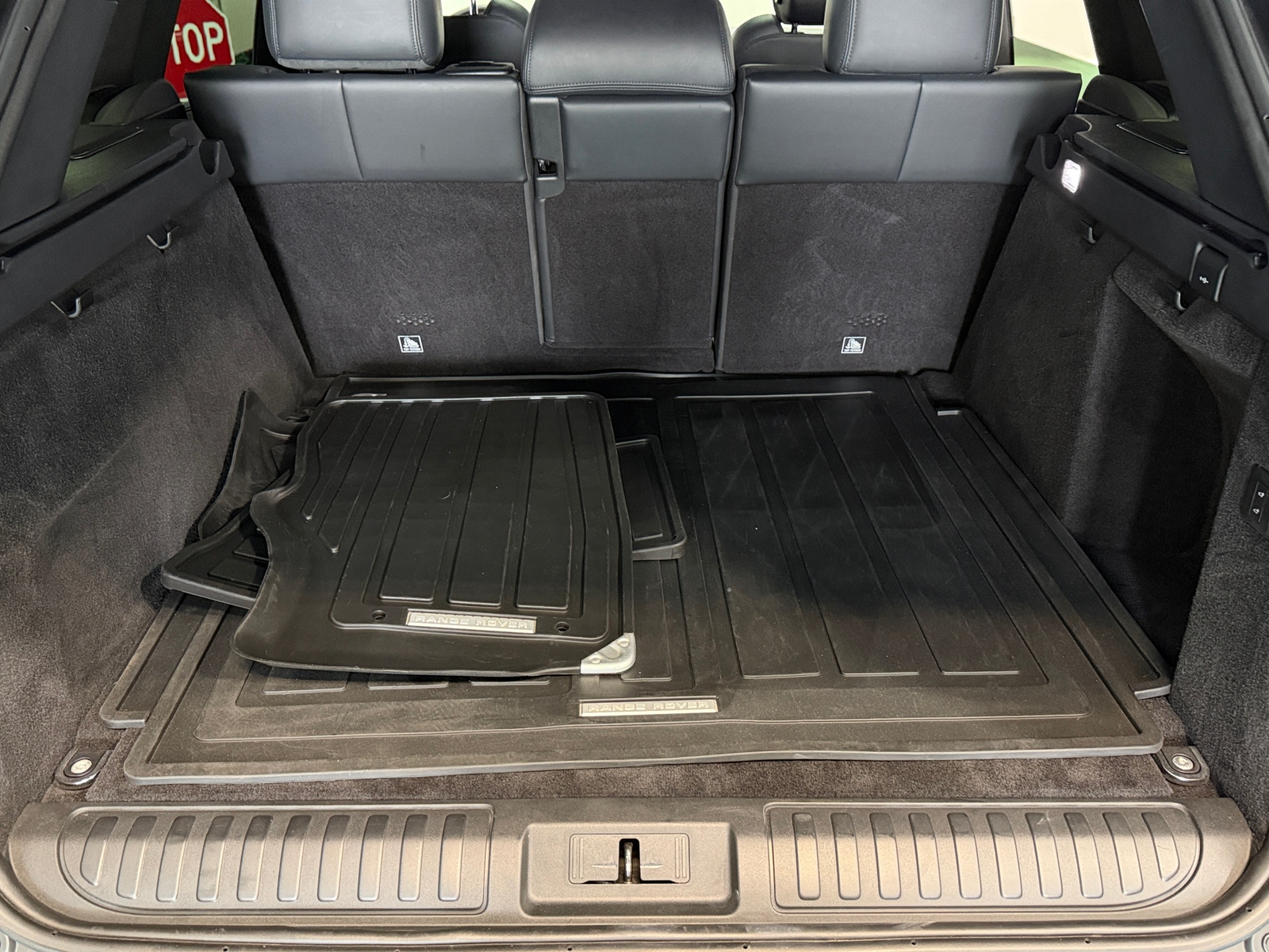 Thumbnail: 2022 Land Rover Range Rover Sport - 7