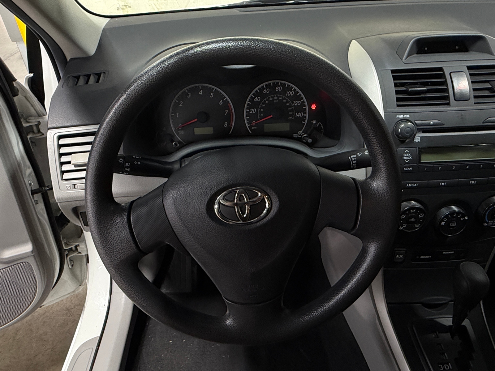 Thumbnail: 2013 Toyota Corolla - 5