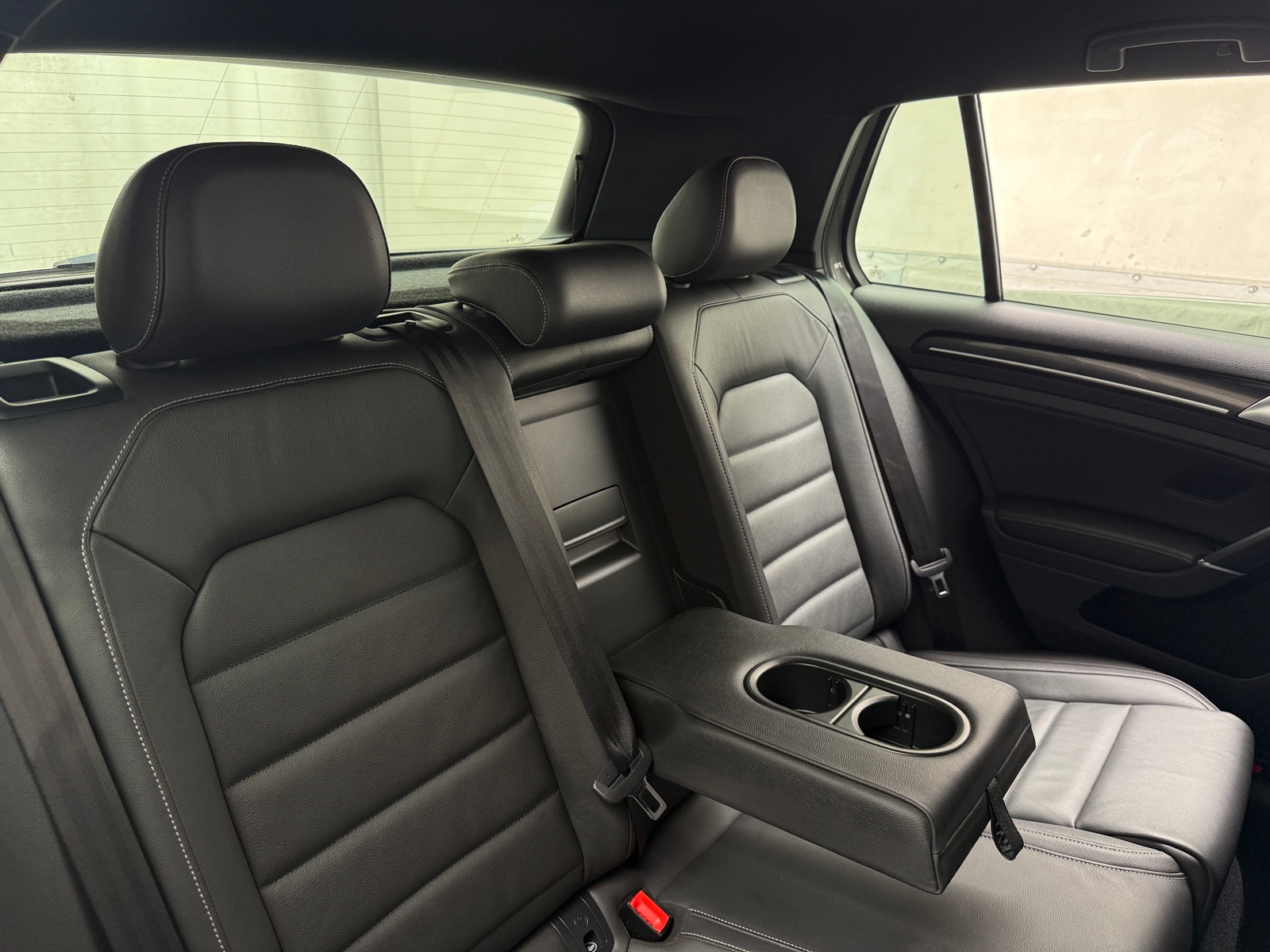 Thumbnail: 2016 Volkswagen Golf - 6