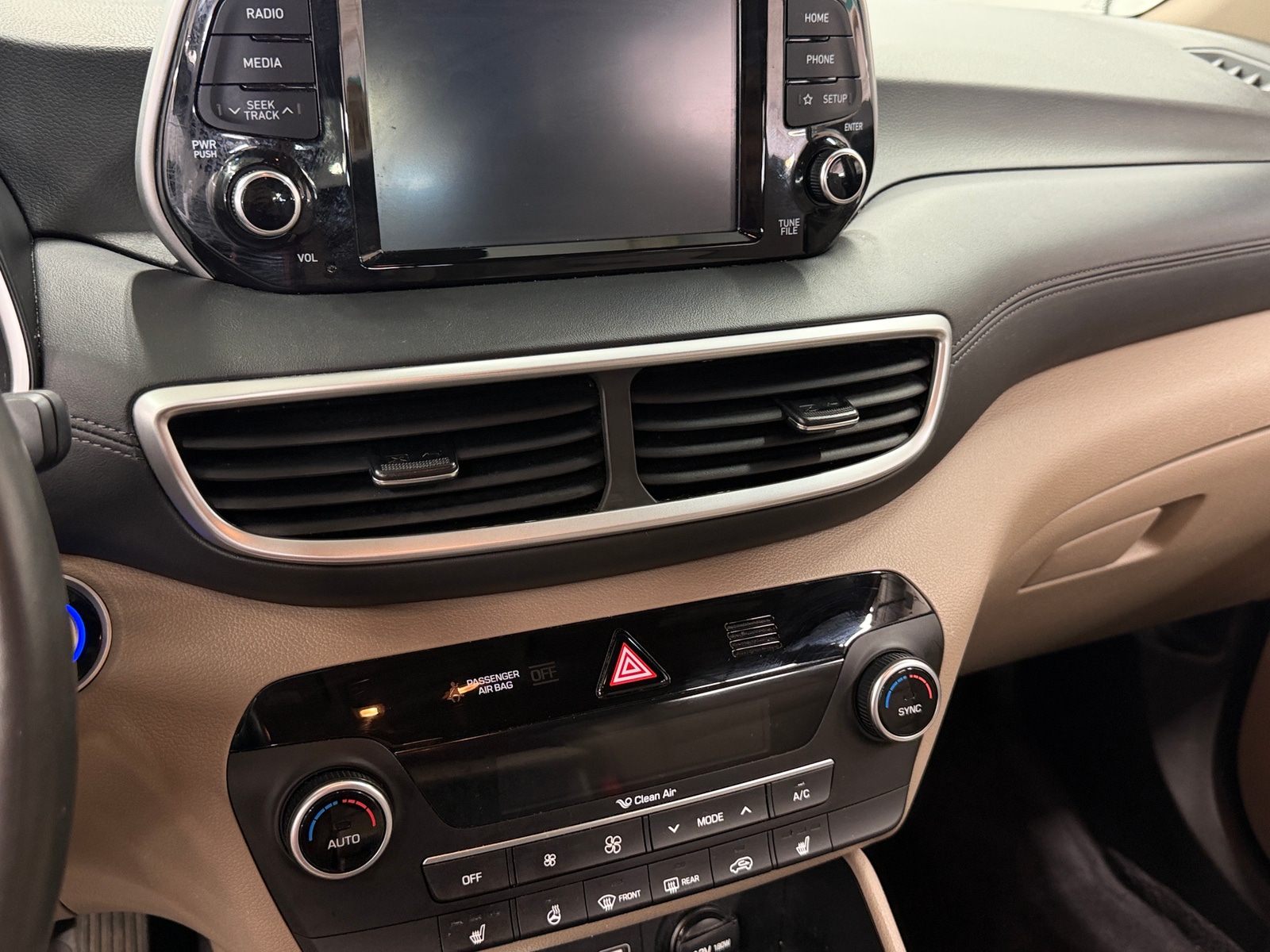 Thumbnail: 2020 Hyundai Tucson - 3