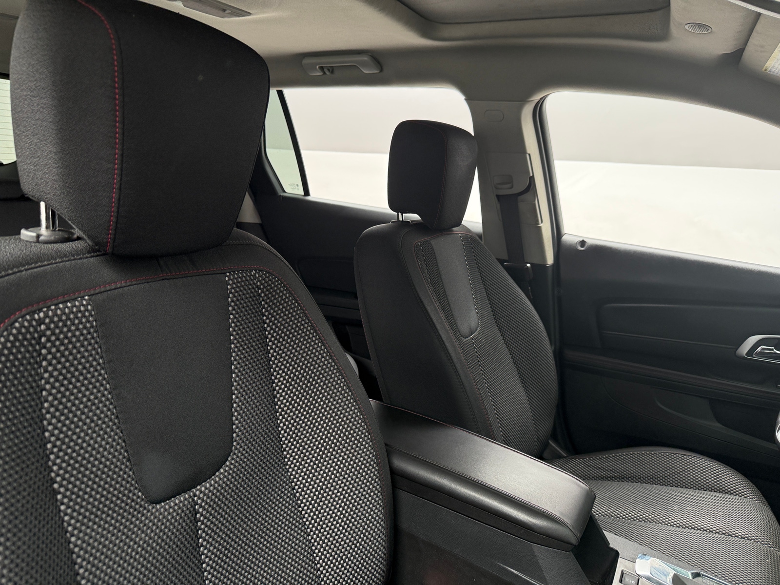 Thumbnail: 2015 GMC Terrain - 2