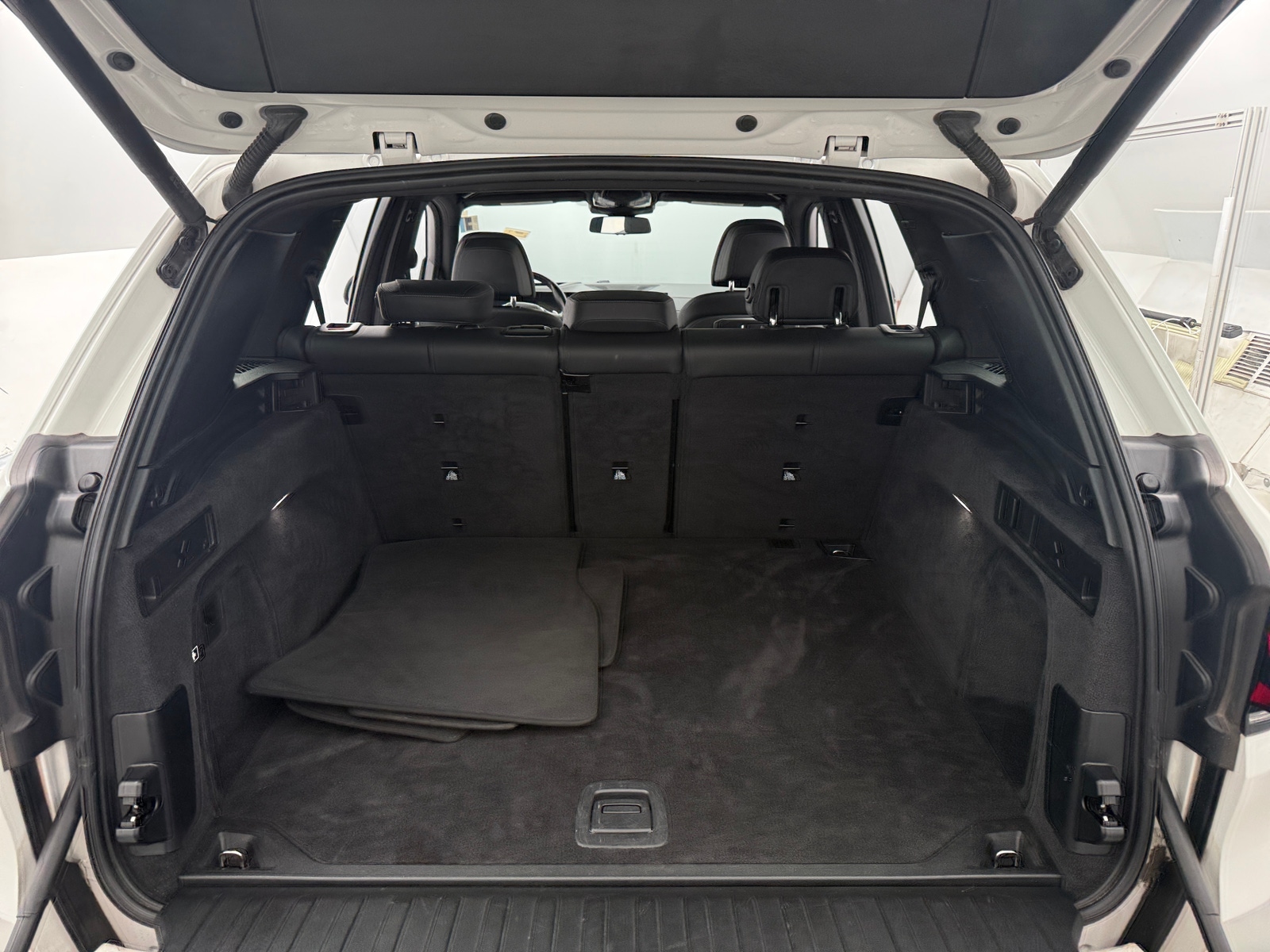 Thumbnail: 2024 BMW X5 - 6