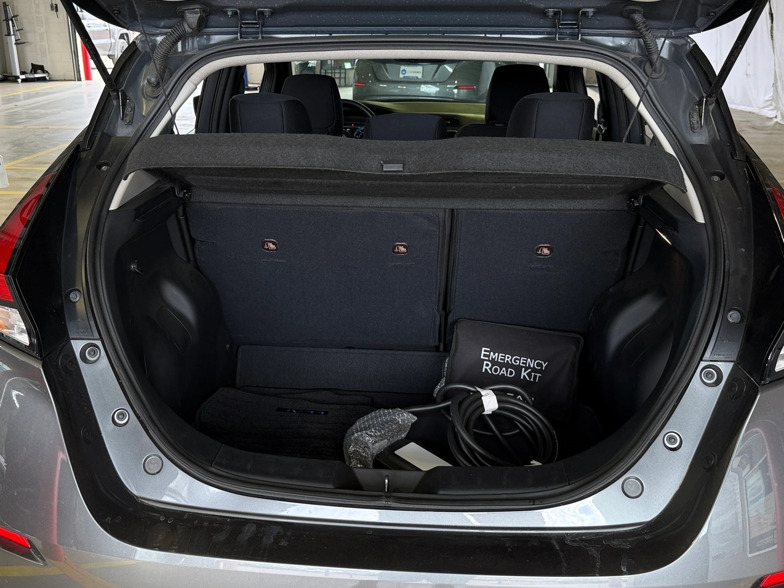 Thumbnail: 2025 Nissan Leaf - 7
