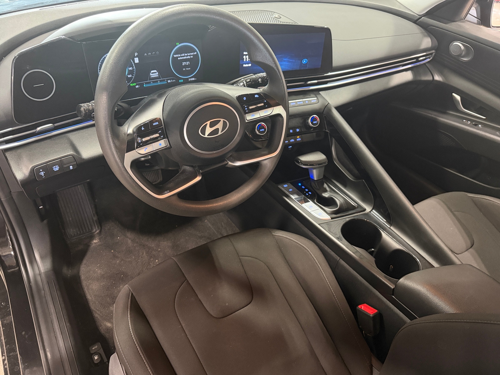 Thumbnail: 2024 Hyundai Elantra - 3