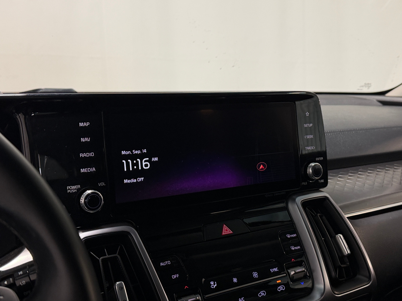 Thumbnail: 2023 Kia Sorento - 3