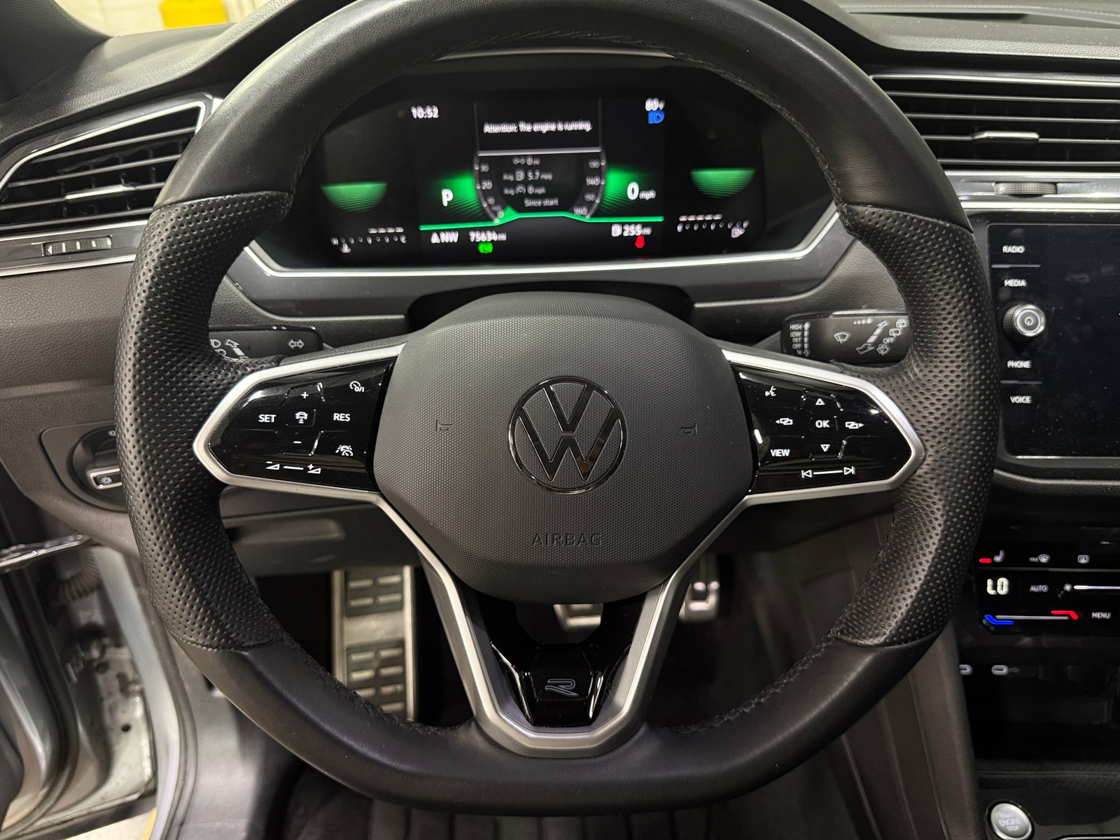 Thumbnail: 2024 Volkswagen Tiguan - 4
