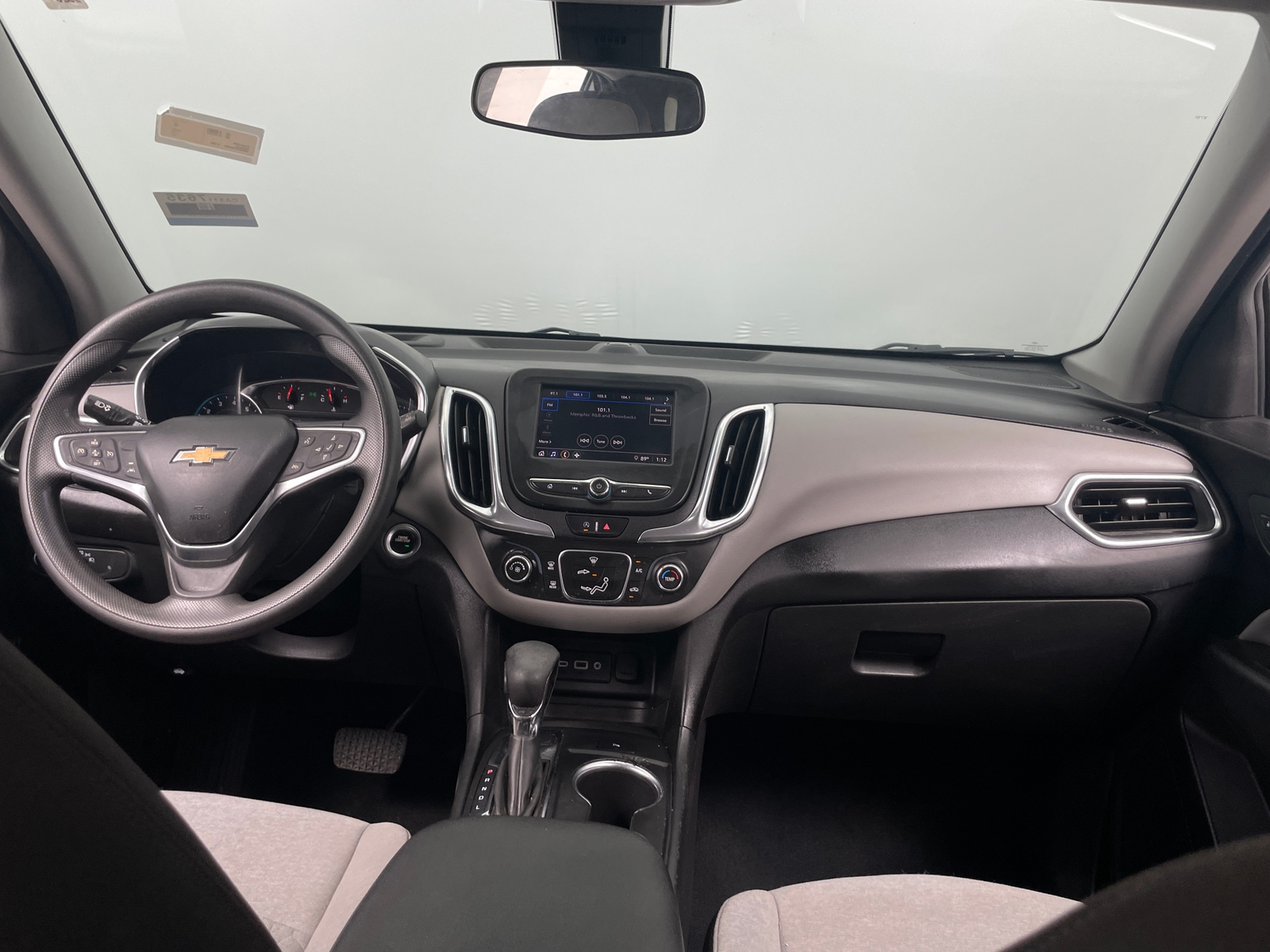 Thumbnail: 2022 Chevrolet Equinox - 3