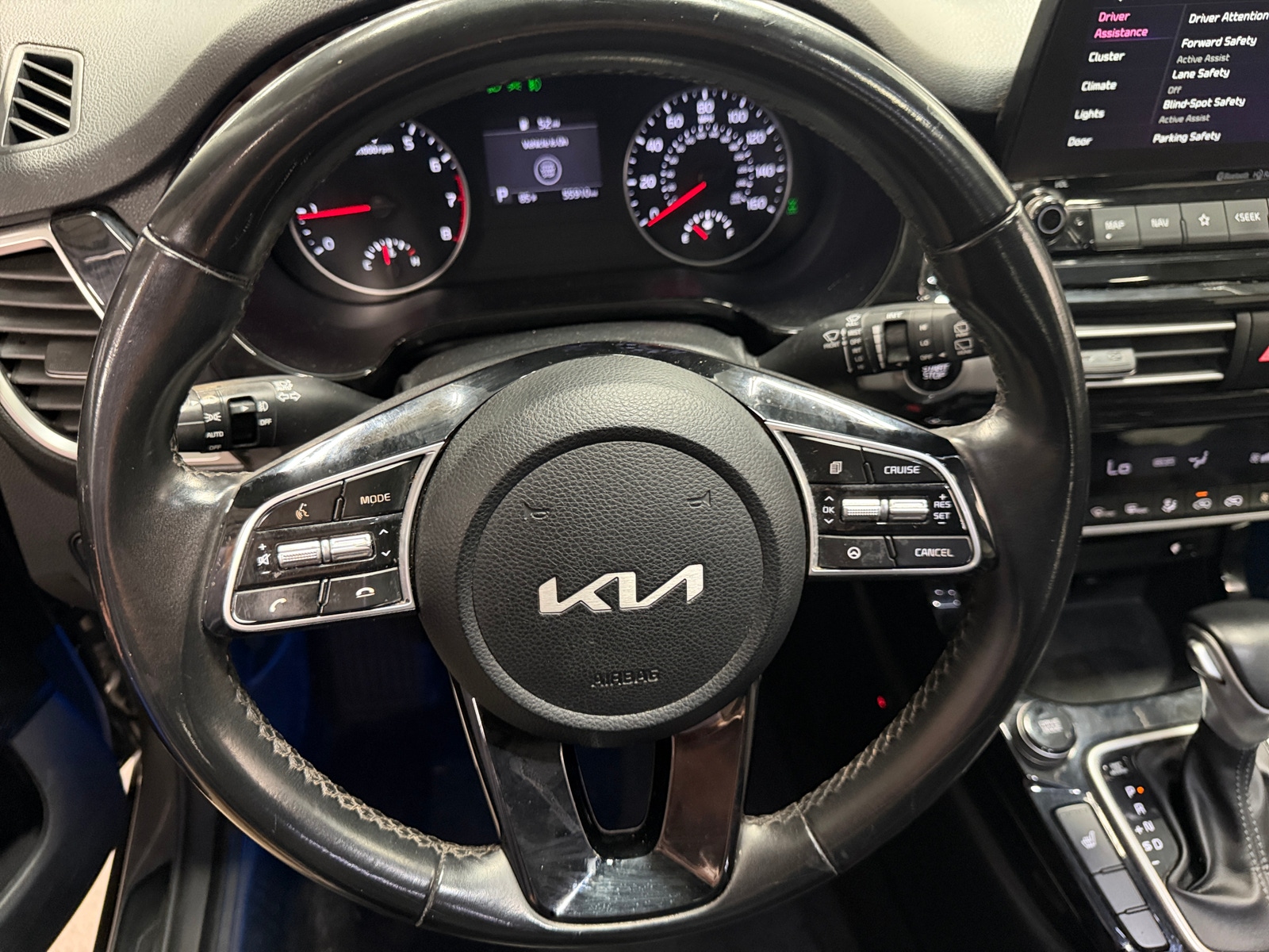 Thumbnail: 2022 Kia Seltos - 4