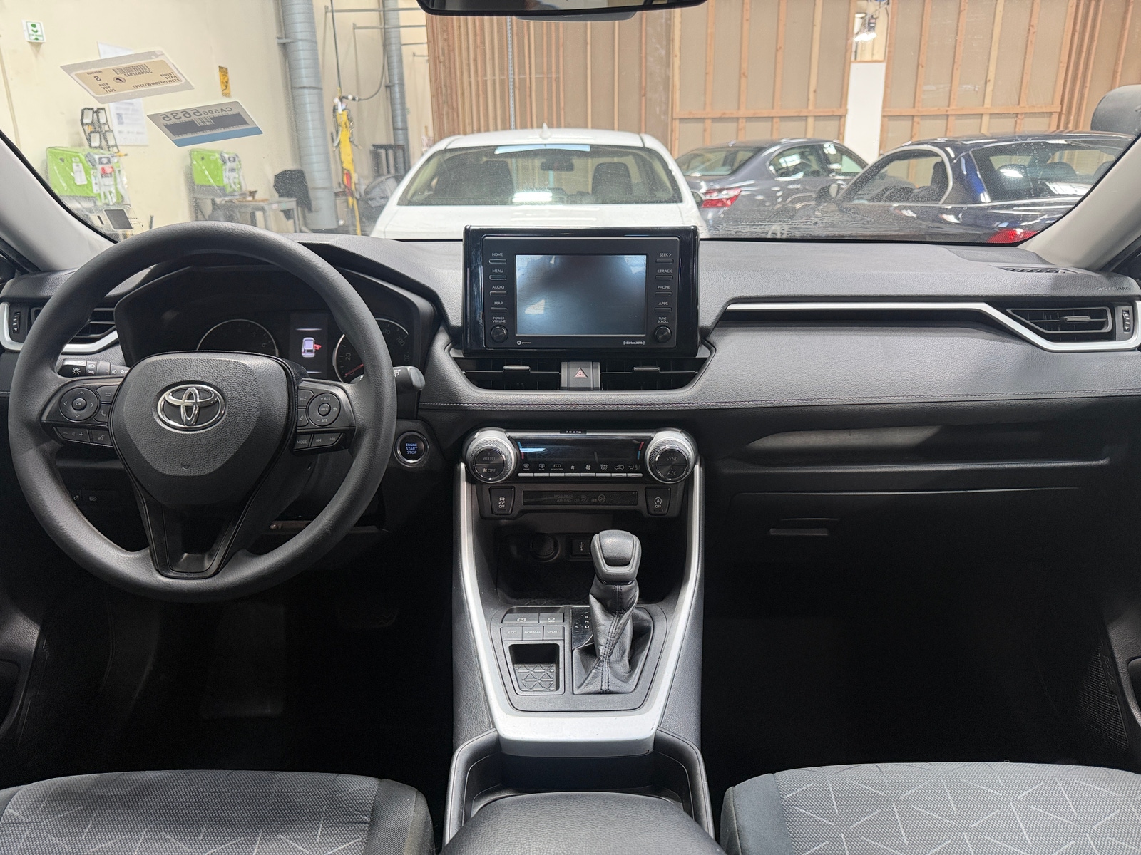 Thumbnail: 2021 Toyota RAV4 - 3