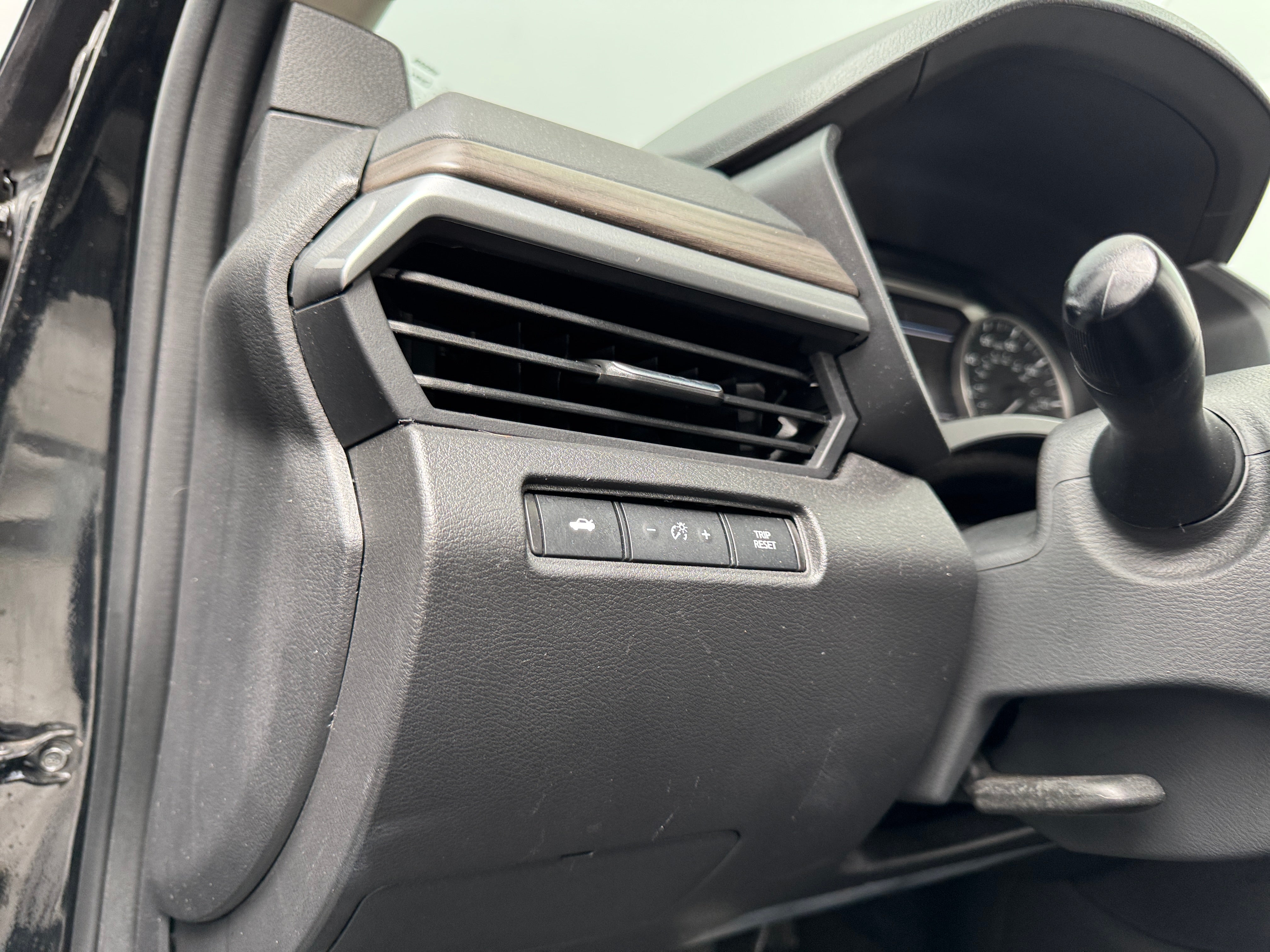 2025 Nissan Altima SV - Photo 3