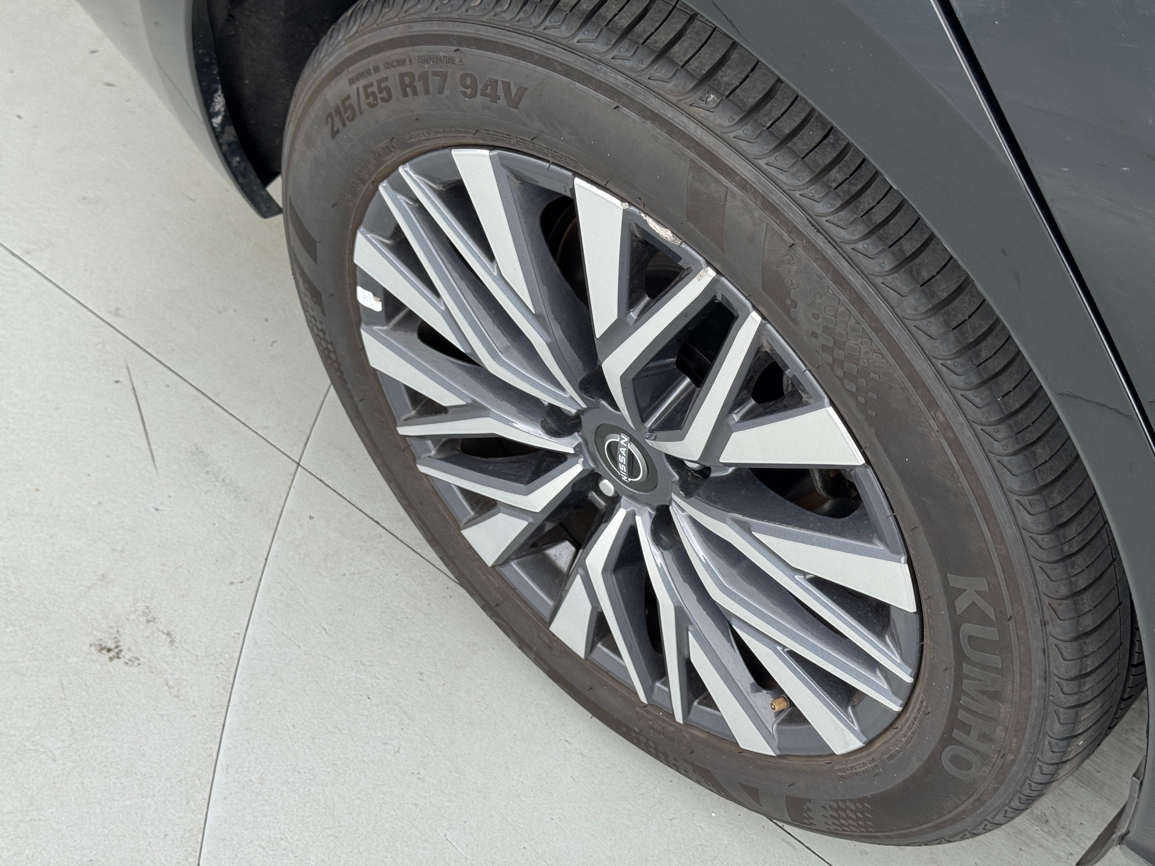 2025 Nissan Altima SV - Photo 20