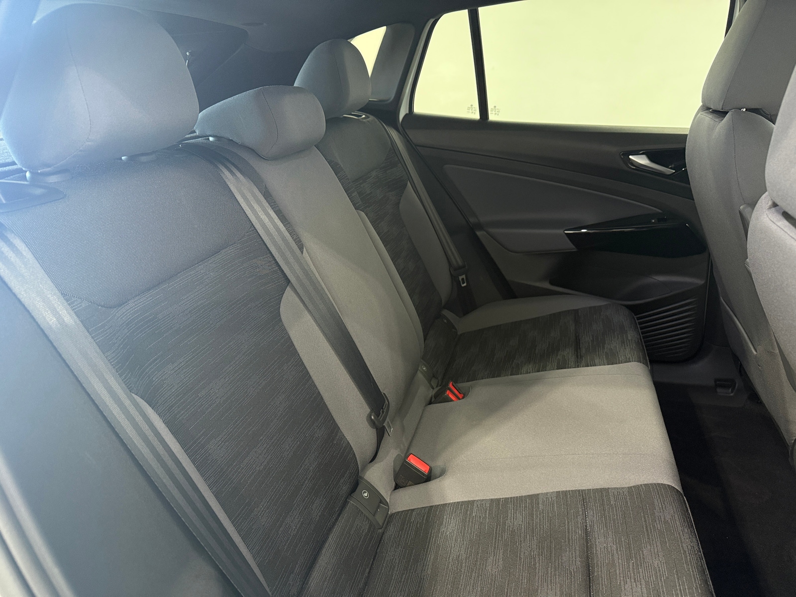 Thumbnail: 2021 Volkswagen ID.4 - 6