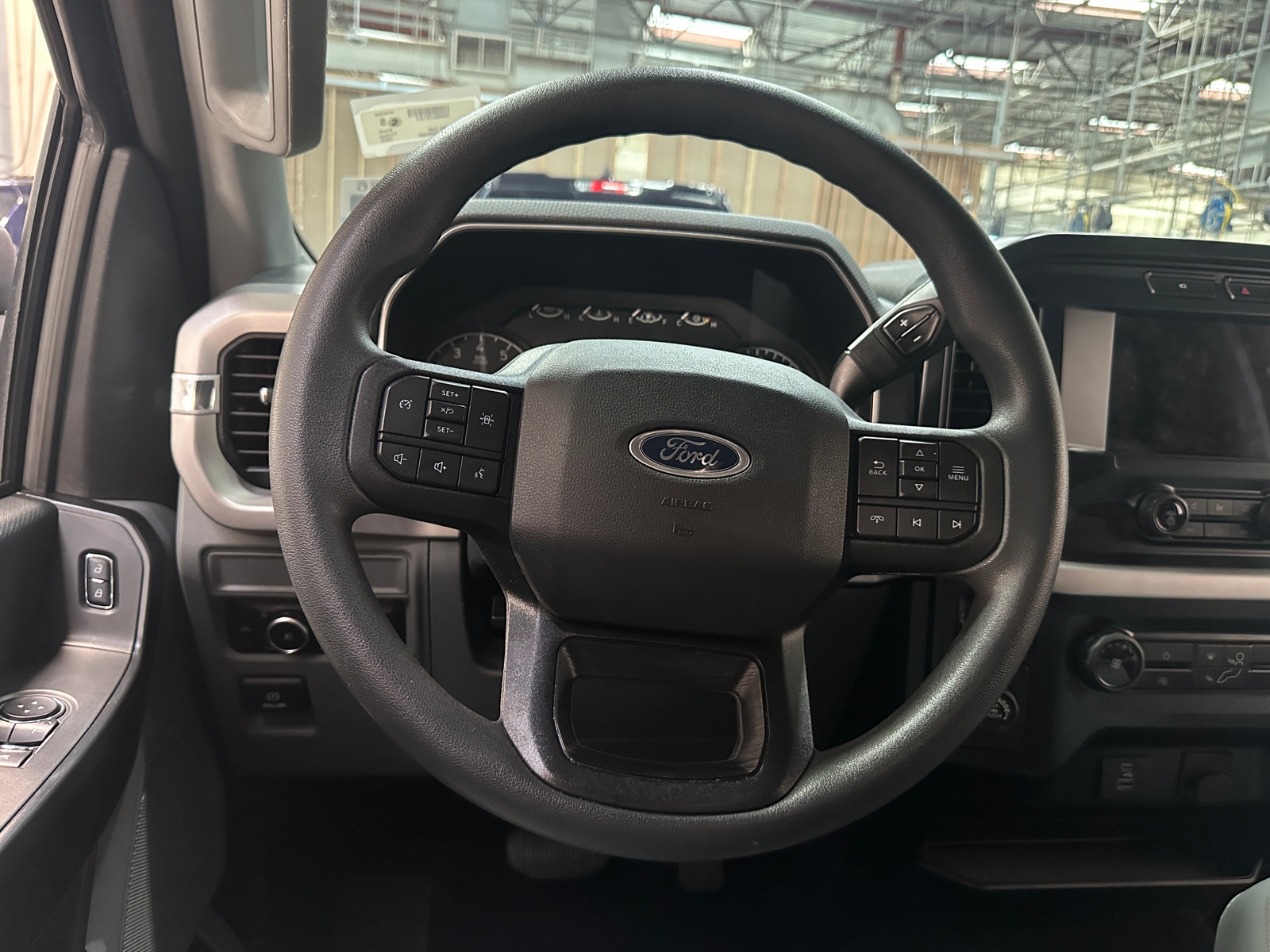 Thumbnail: 2023 Ford Econoline - 5
