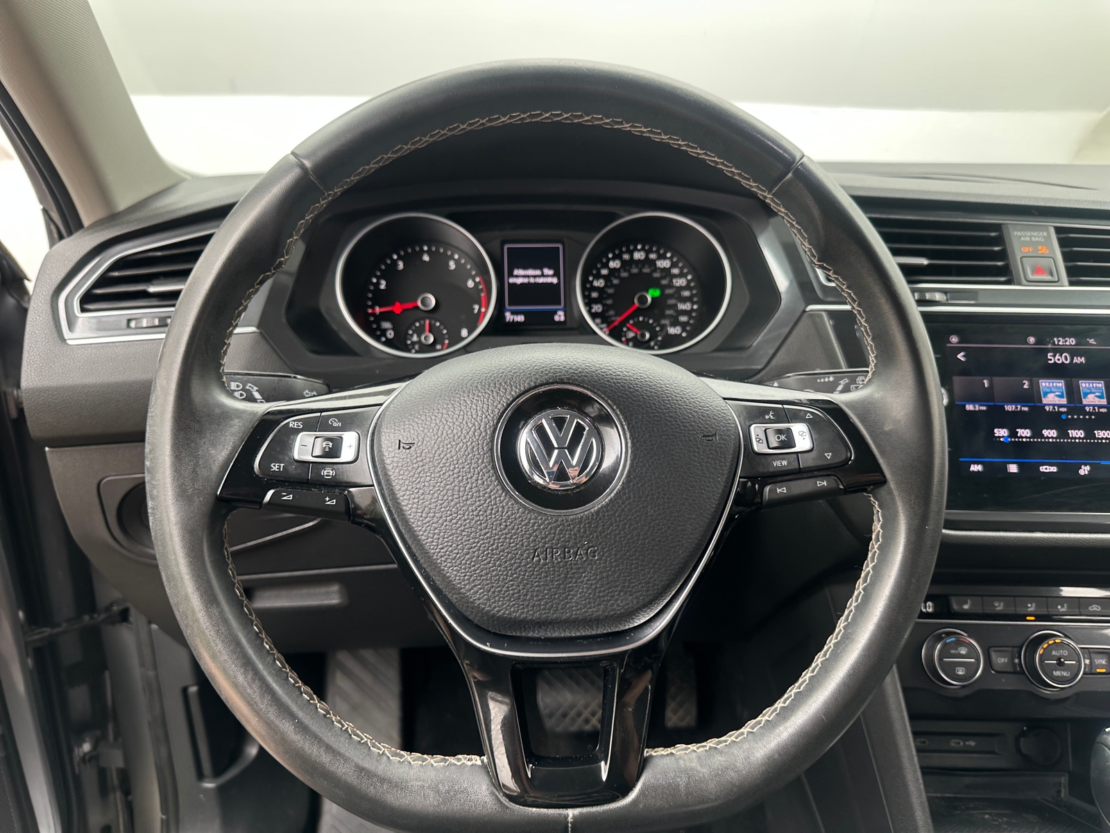 Thumbnail: 2021 Volkswagen Tiguan - 4