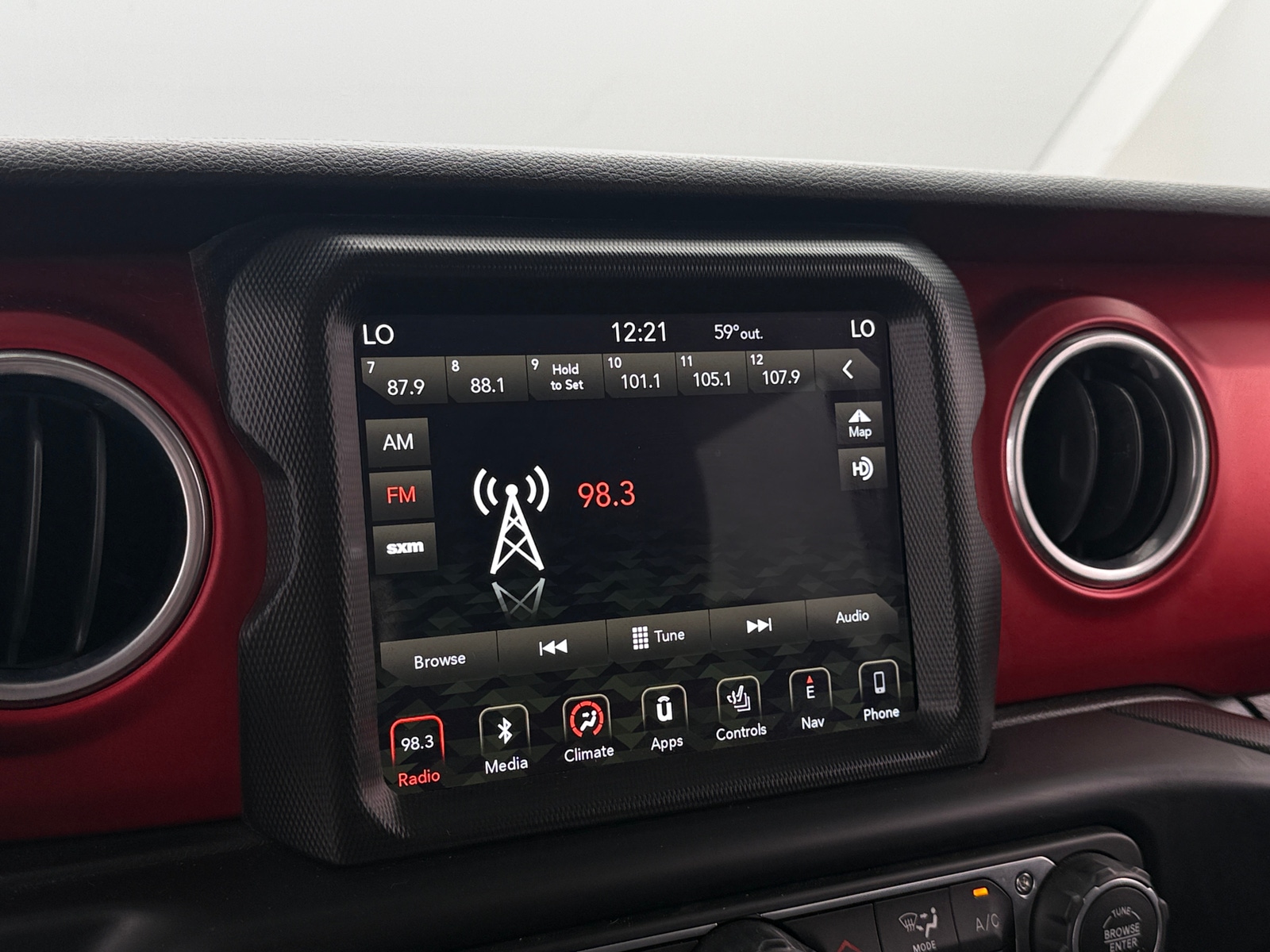 Thumbnail: 2018 Jeep Wrangler - 4