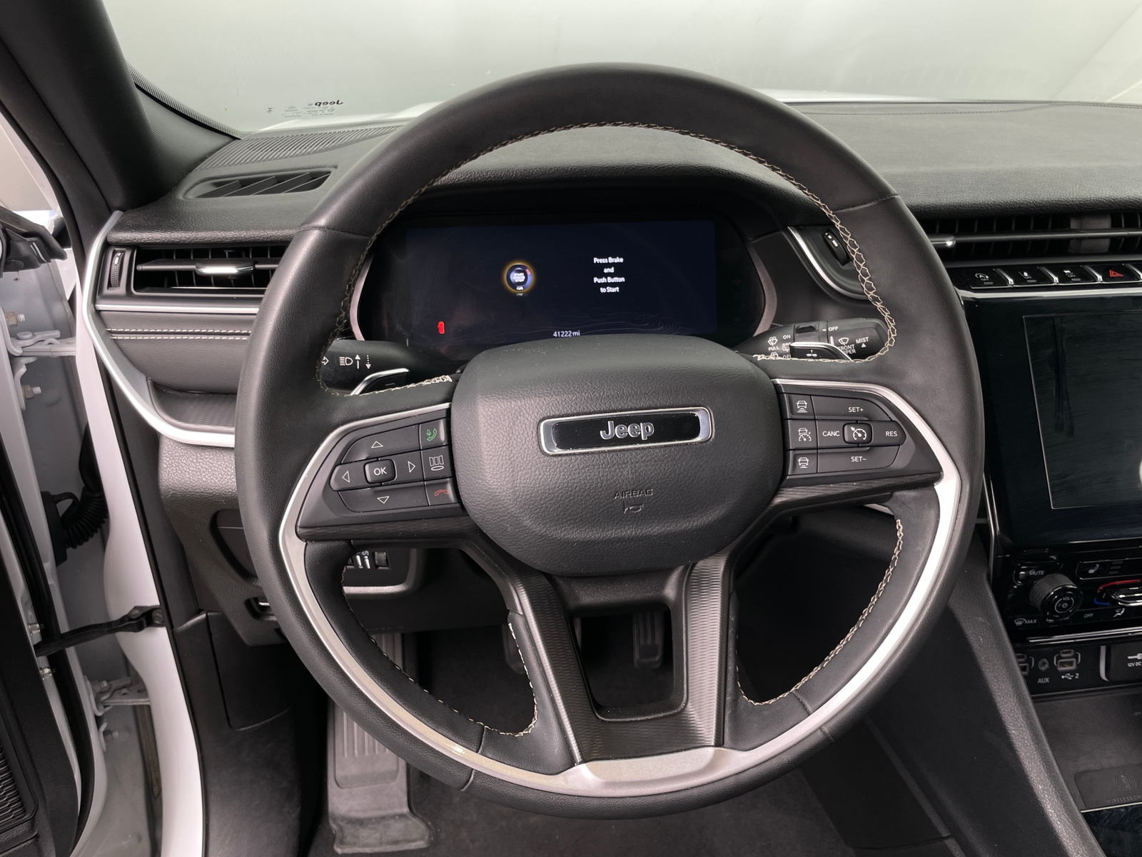 Thumbnail: 2025 Jeep Grand Cherokee - 4