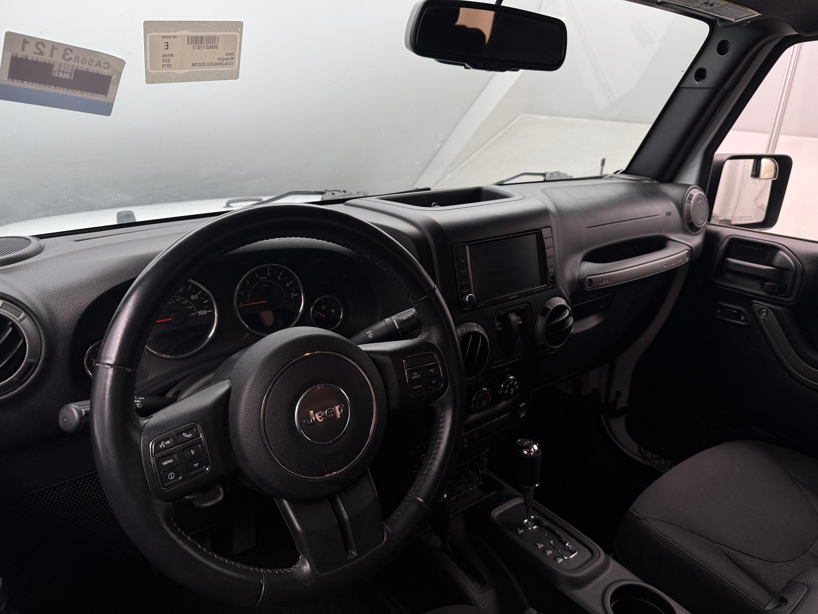 Thumbnail: 2016 Jeep Wrangler - 3