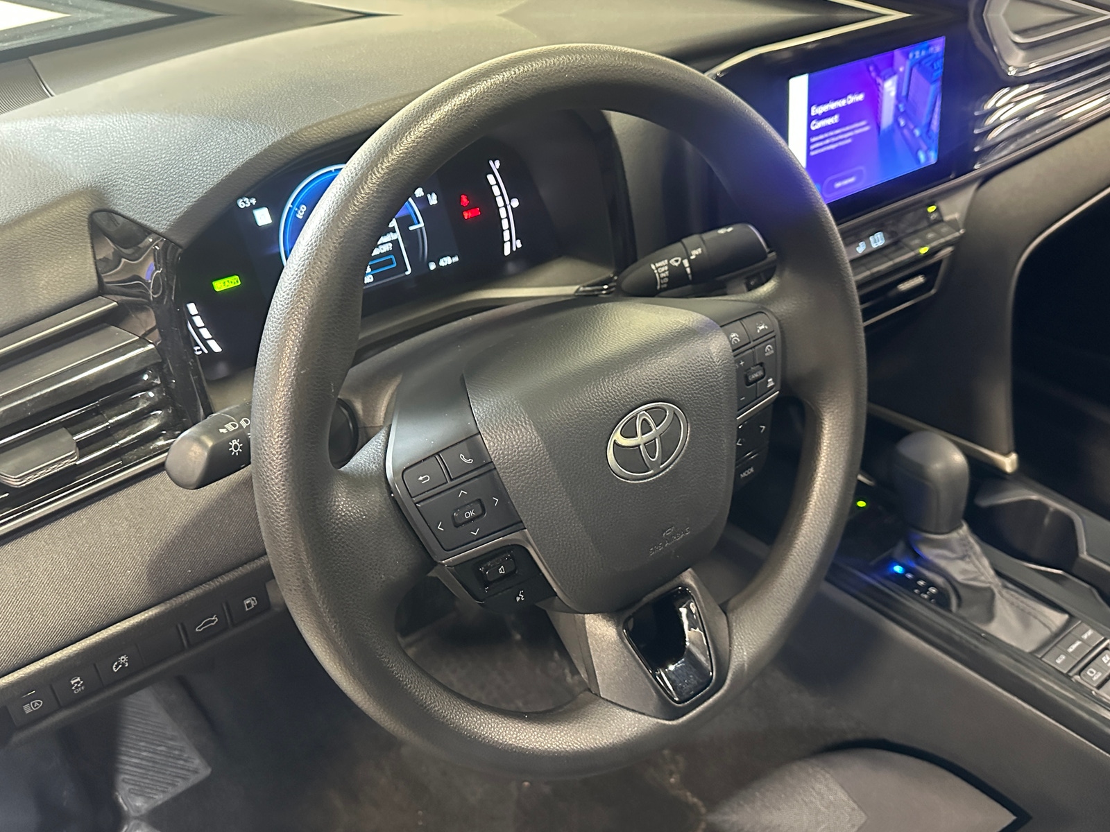 Thumbnail: 2025 Toyota Camry - 5