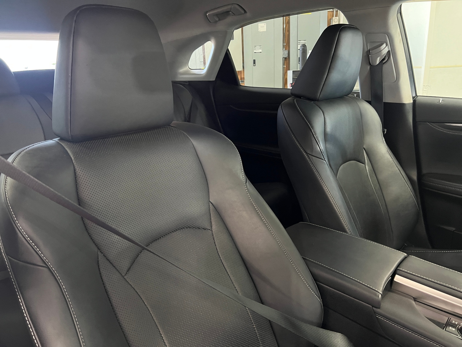Thumbnail: 2016 Lexus RX - 2