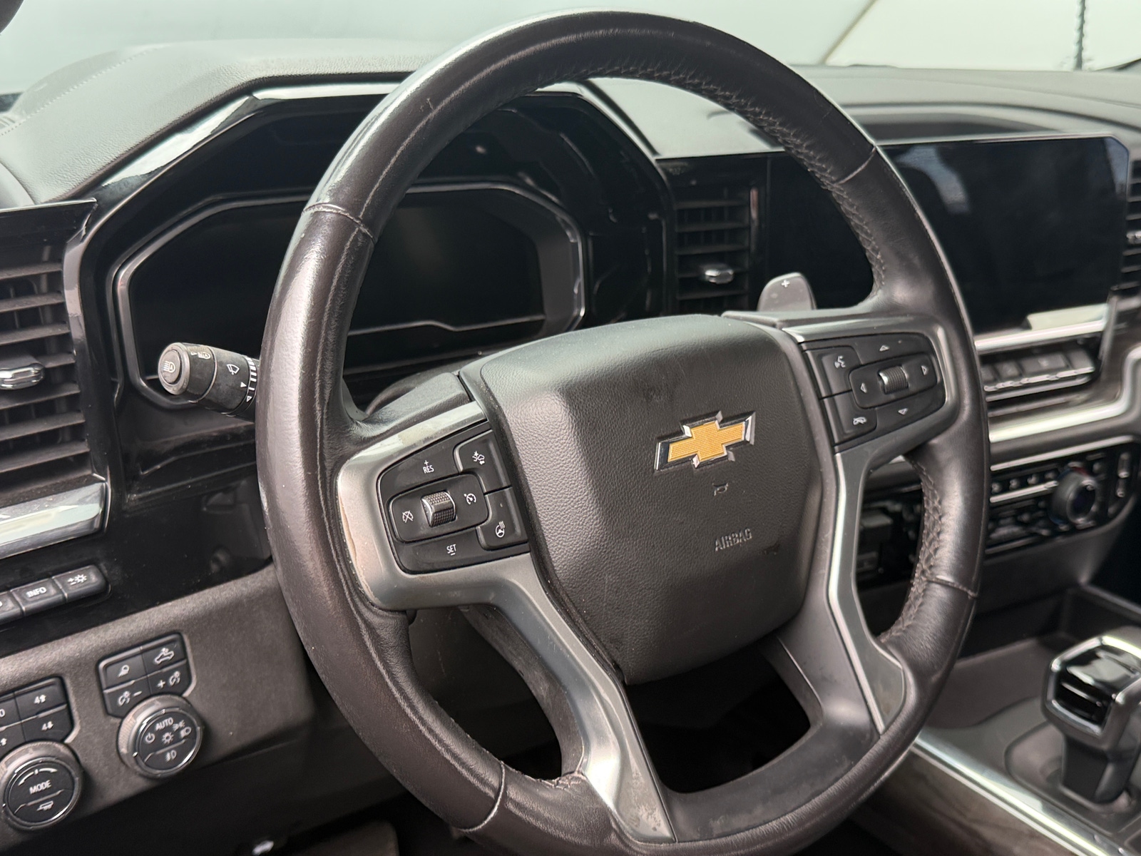 Thumbnail: 2022 Chevrolet Silverado 1500 - 4