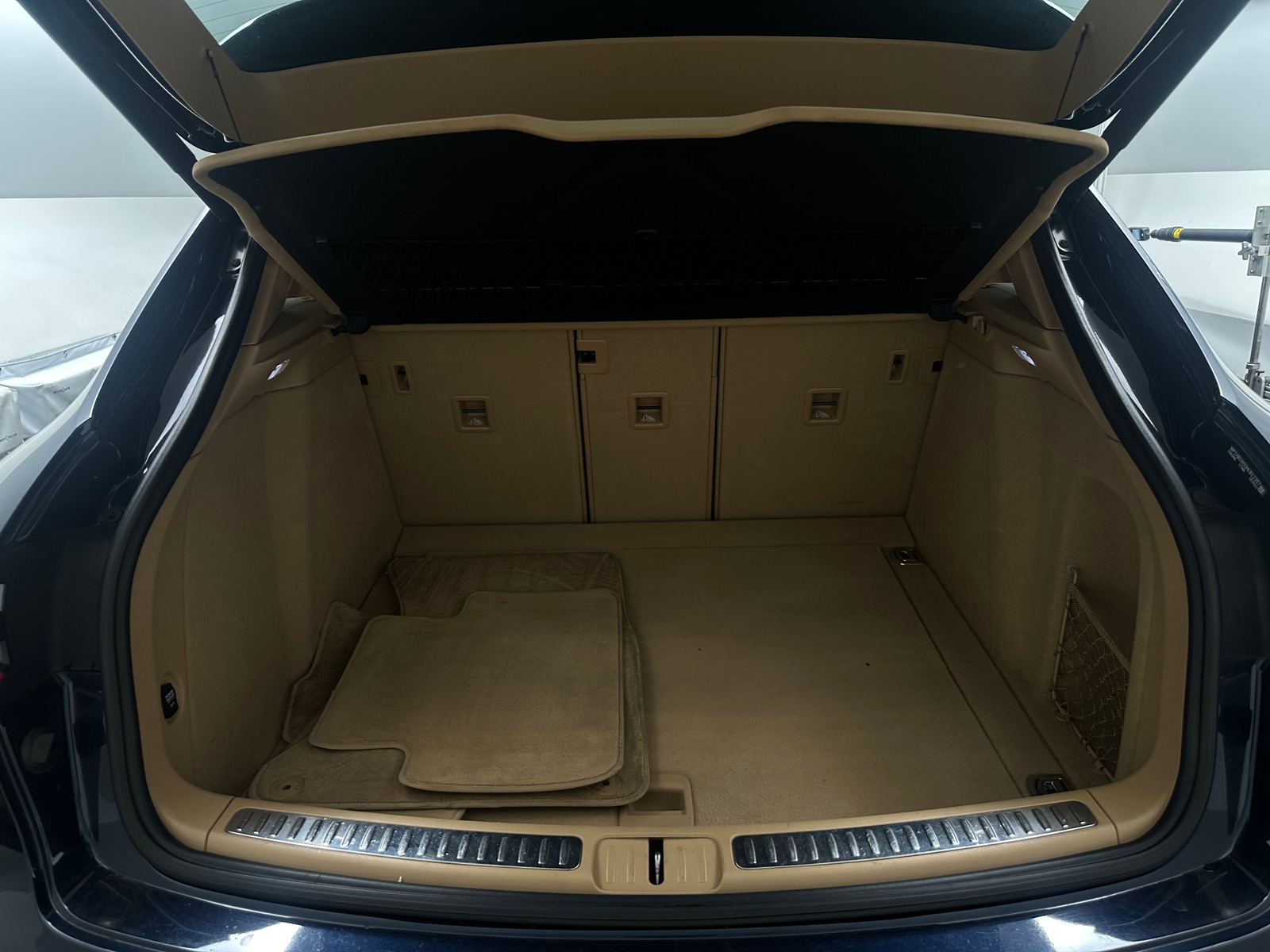 Thumbnail: 2017 Porsche Macan - 6