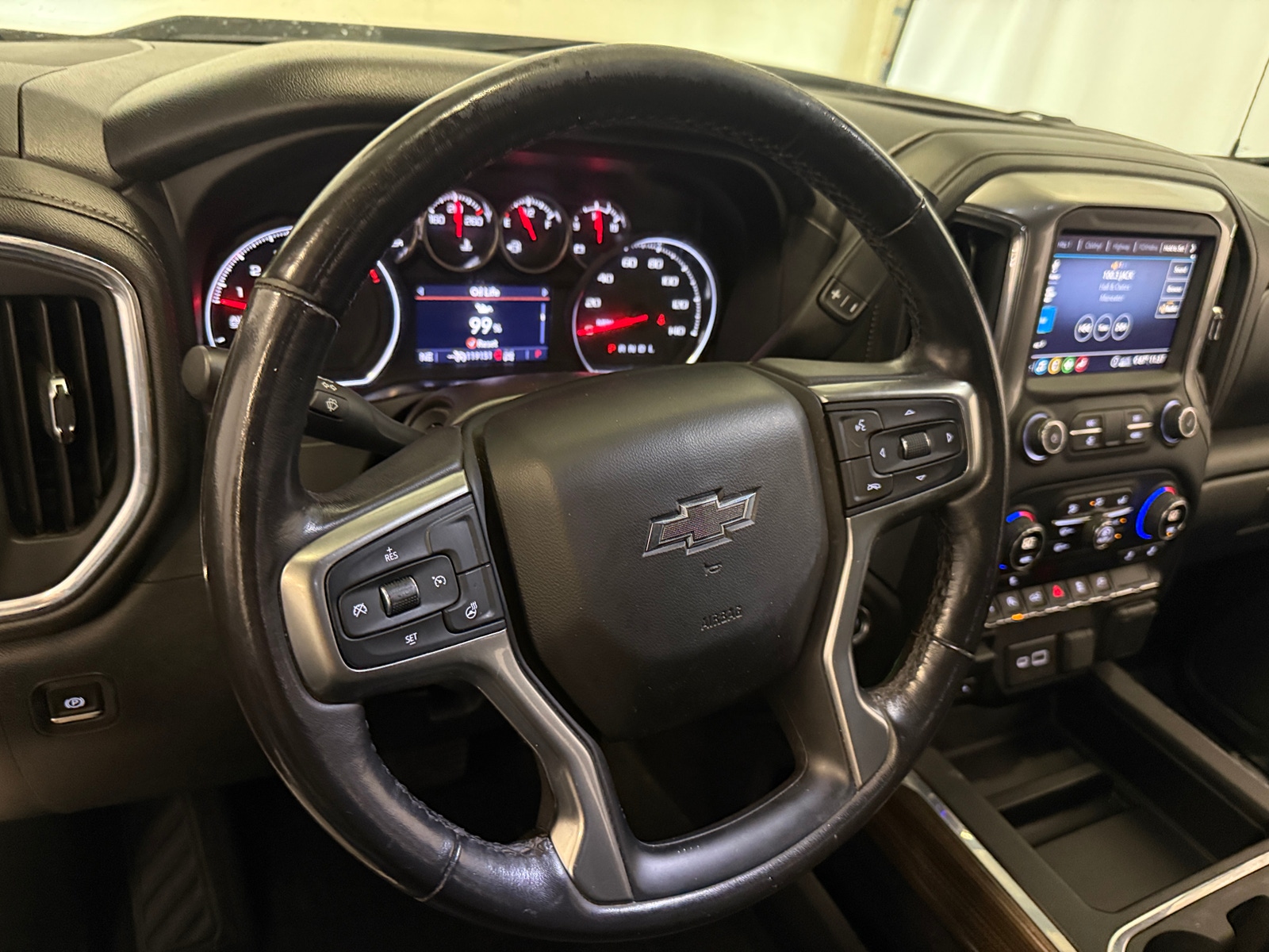 Thumbnail: 2020 Chevrolet Silverado 1500 - 4