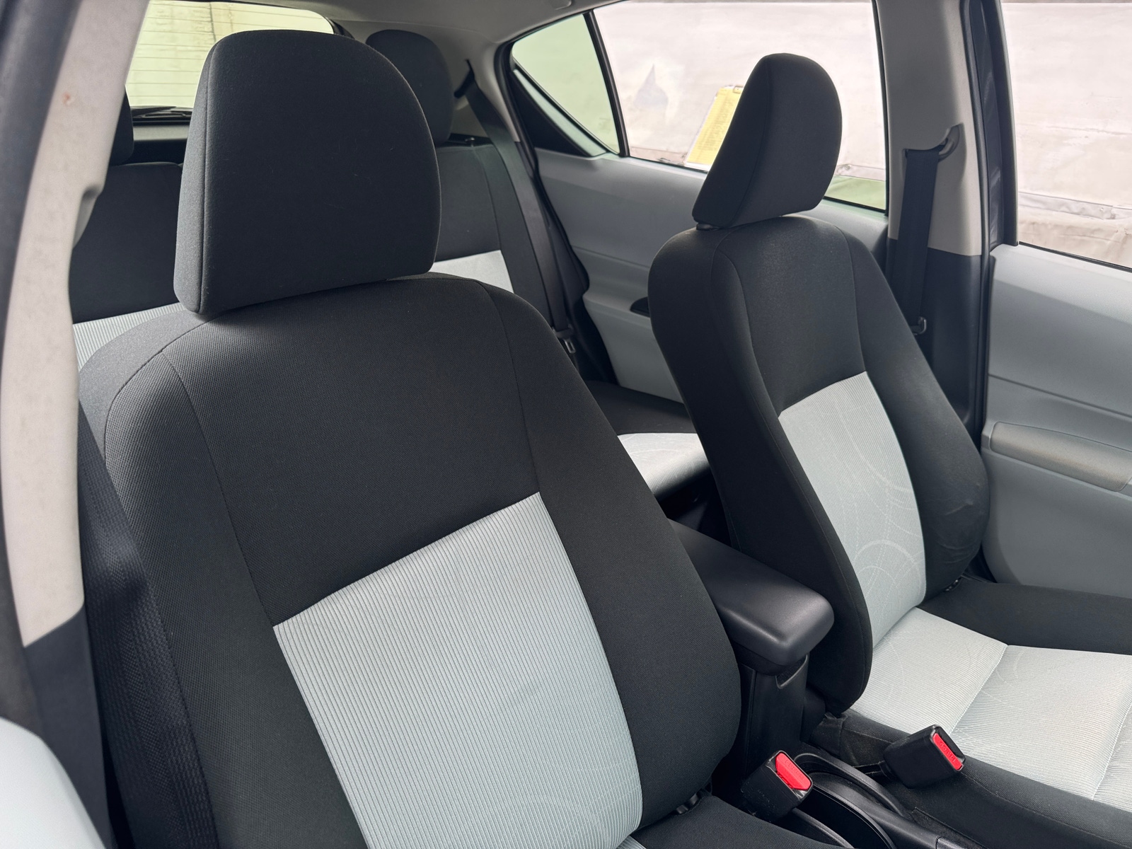 Thumbnail: 2012 Toyota Prius c - 2