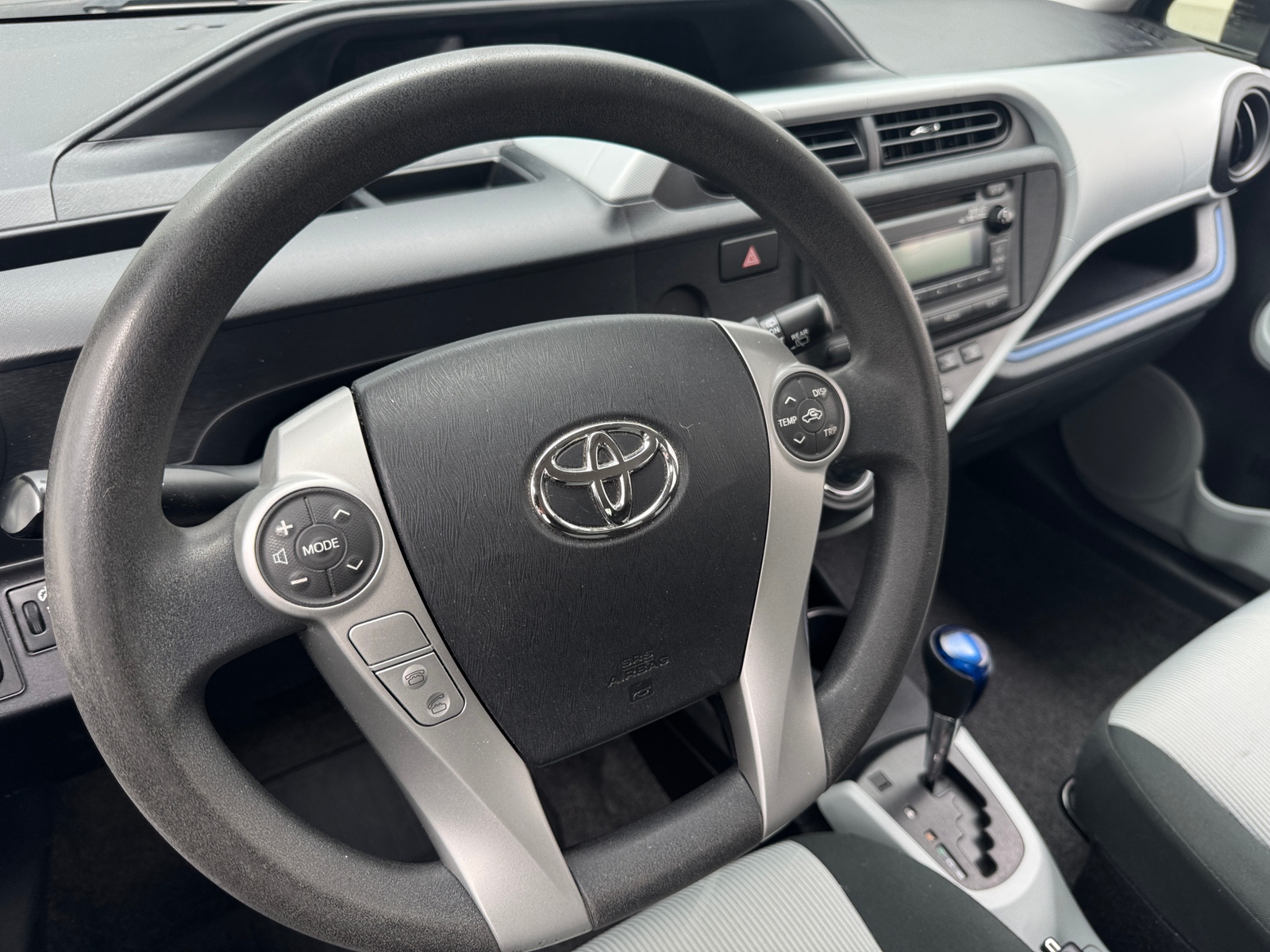 Thumbnail: 2012 Toyota Prius c - 5