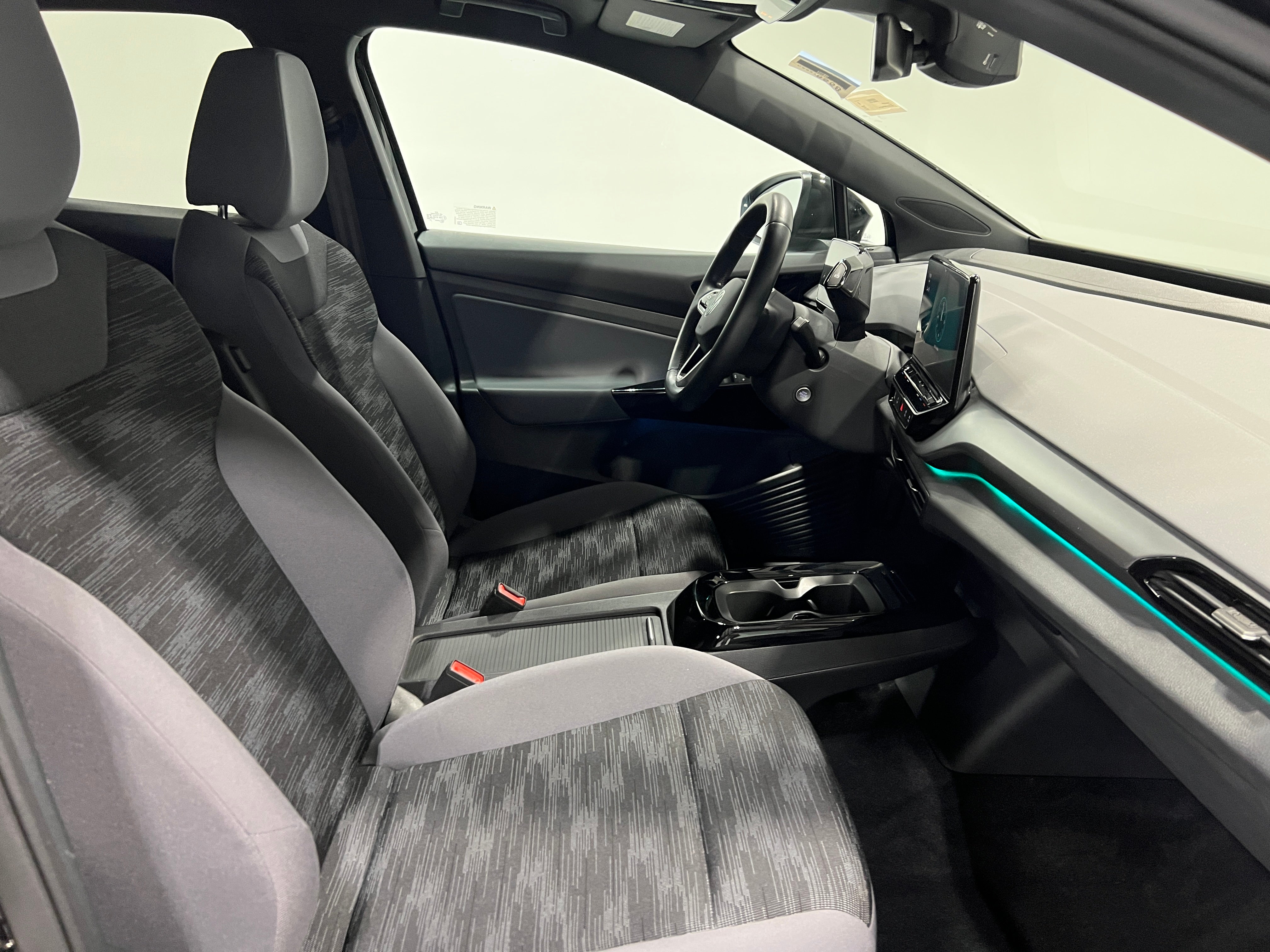 Used 2021 Volkswagen ID.4 PRO with VIN WVGJNPE25MP062219 for sale in Auburn, WA