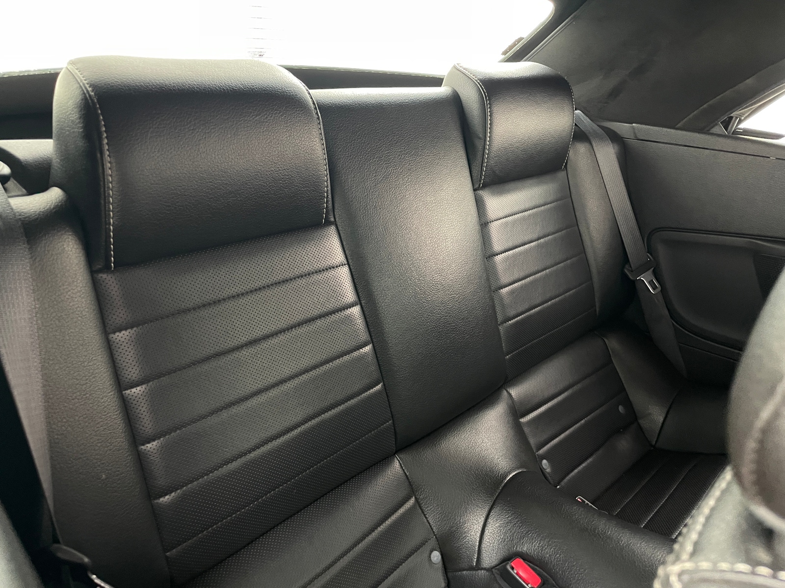 Thumbnail: 2010 Ford Mustang - 5
