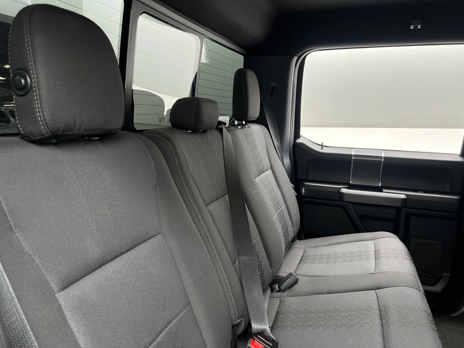 Thumbnail: 2019 Ford Econoline - 6