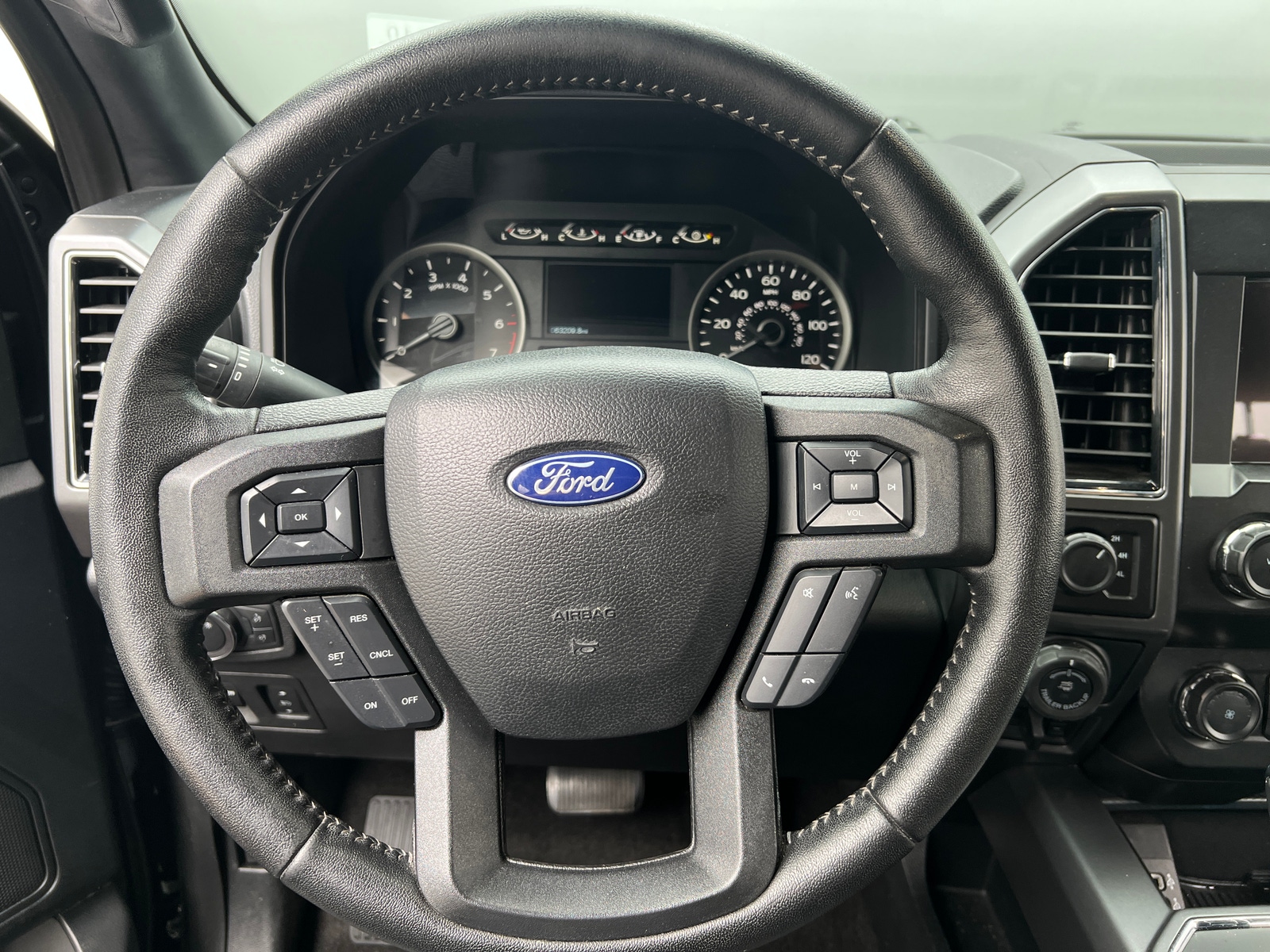 Thumbnail: 2019 Ford Econoline - 5