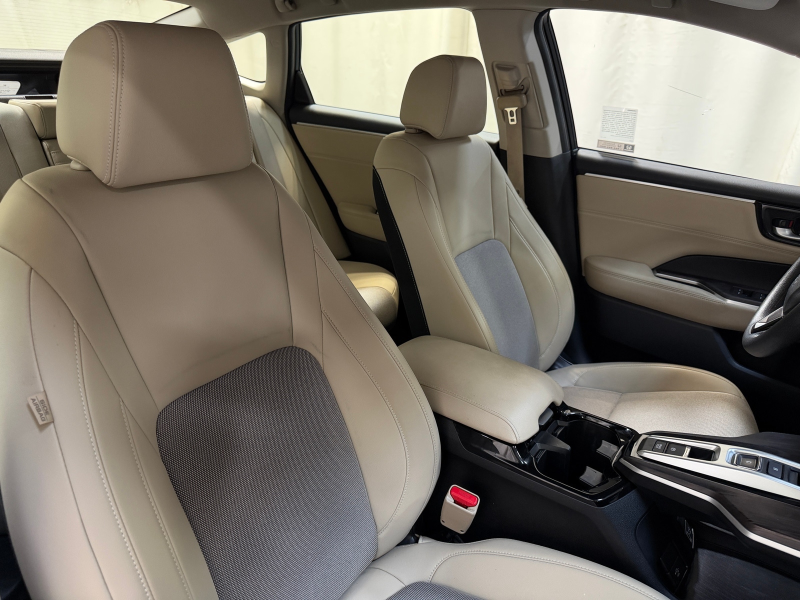 Thumbnail: 2019 Honda Clarity - 2