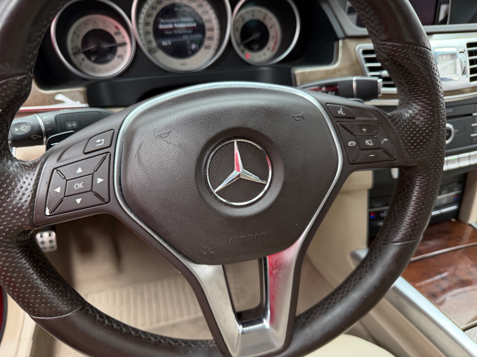Thumbnail: 2016 Mercedes-Benz E-Class - 4