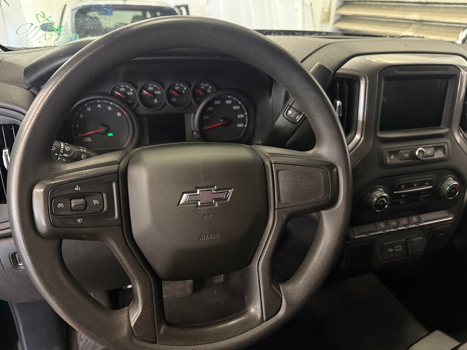 Thumbnail: 2021 Chevrolet Silverado 1500 - 5