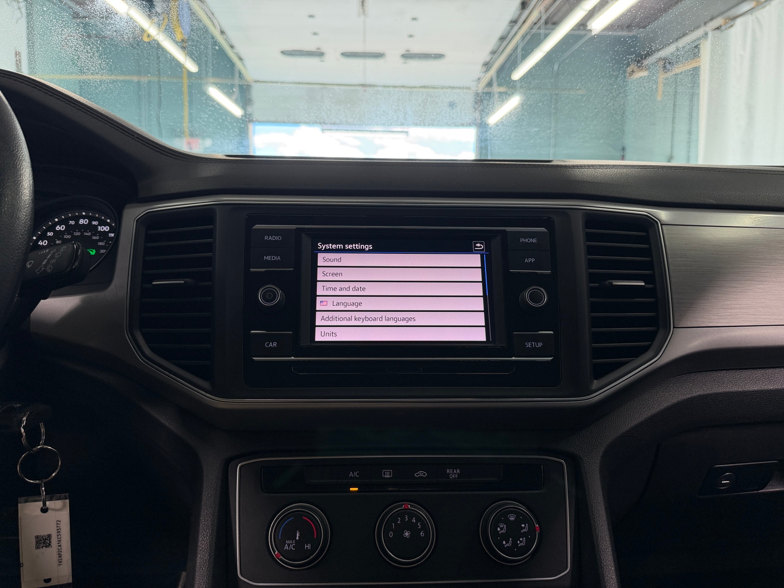 Thumbnail: 2019 Volkswagen Atlas - 4